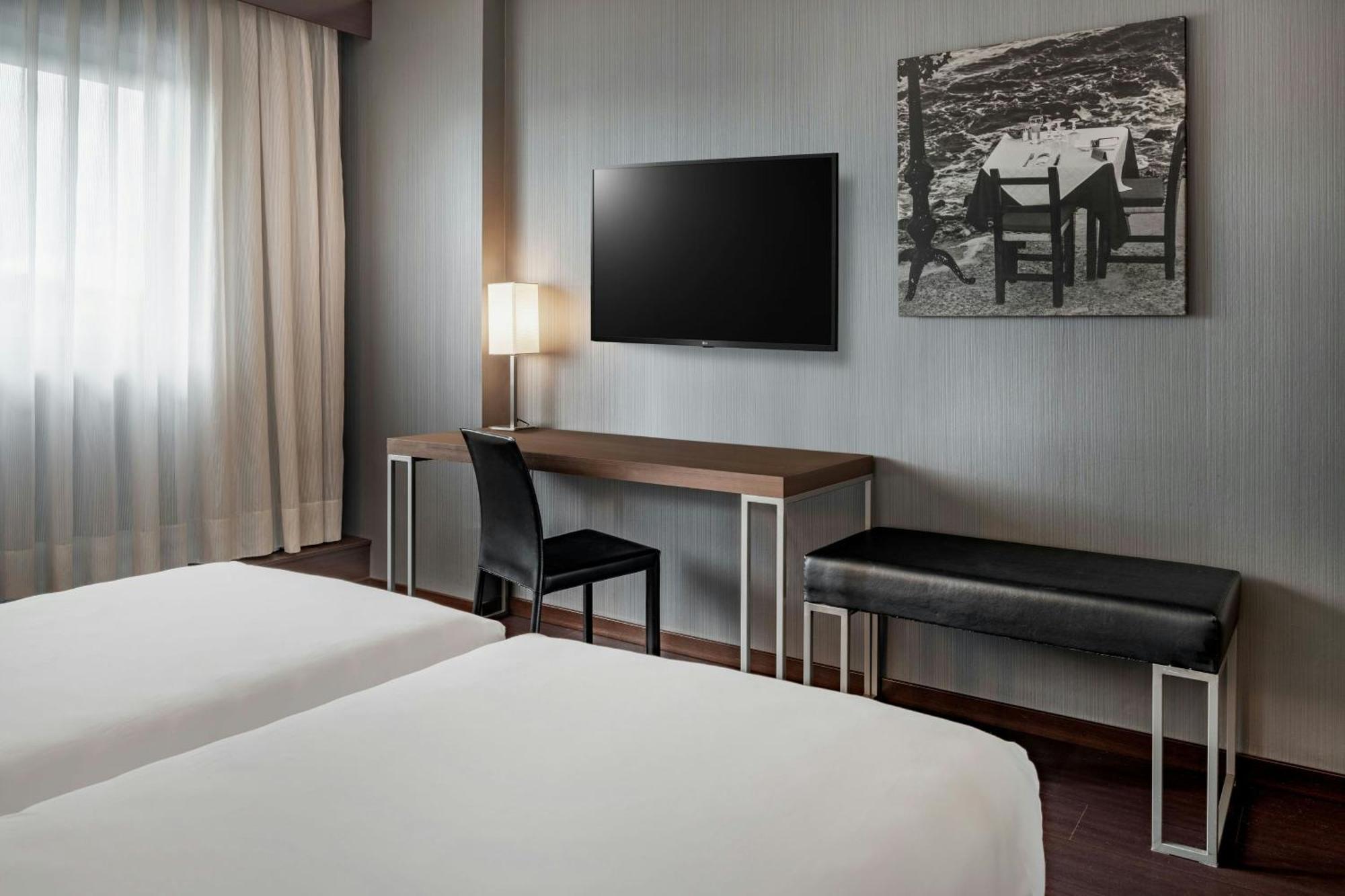 Standard Queen Room