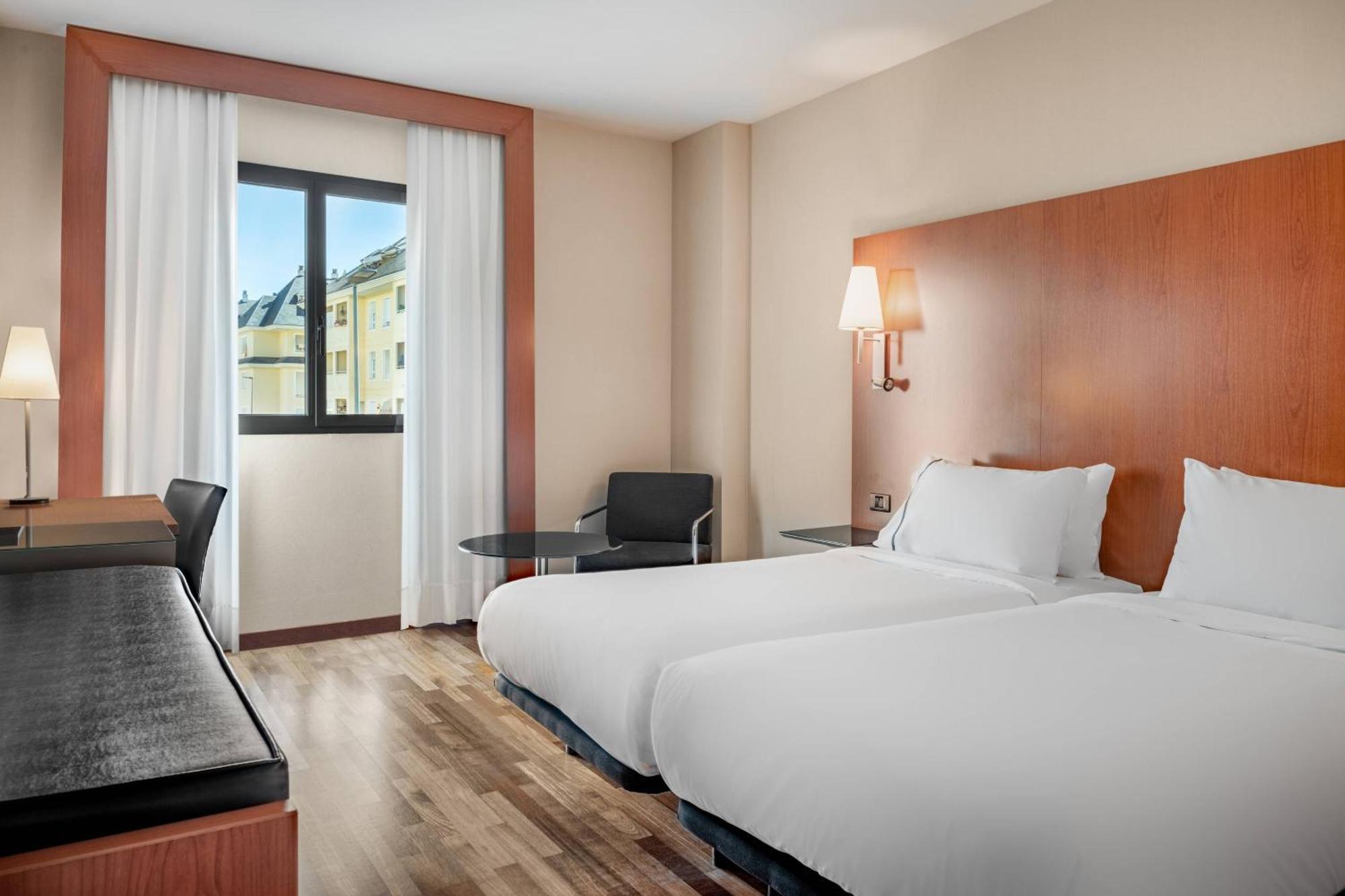 Twin Room,1643133665:JPEG
