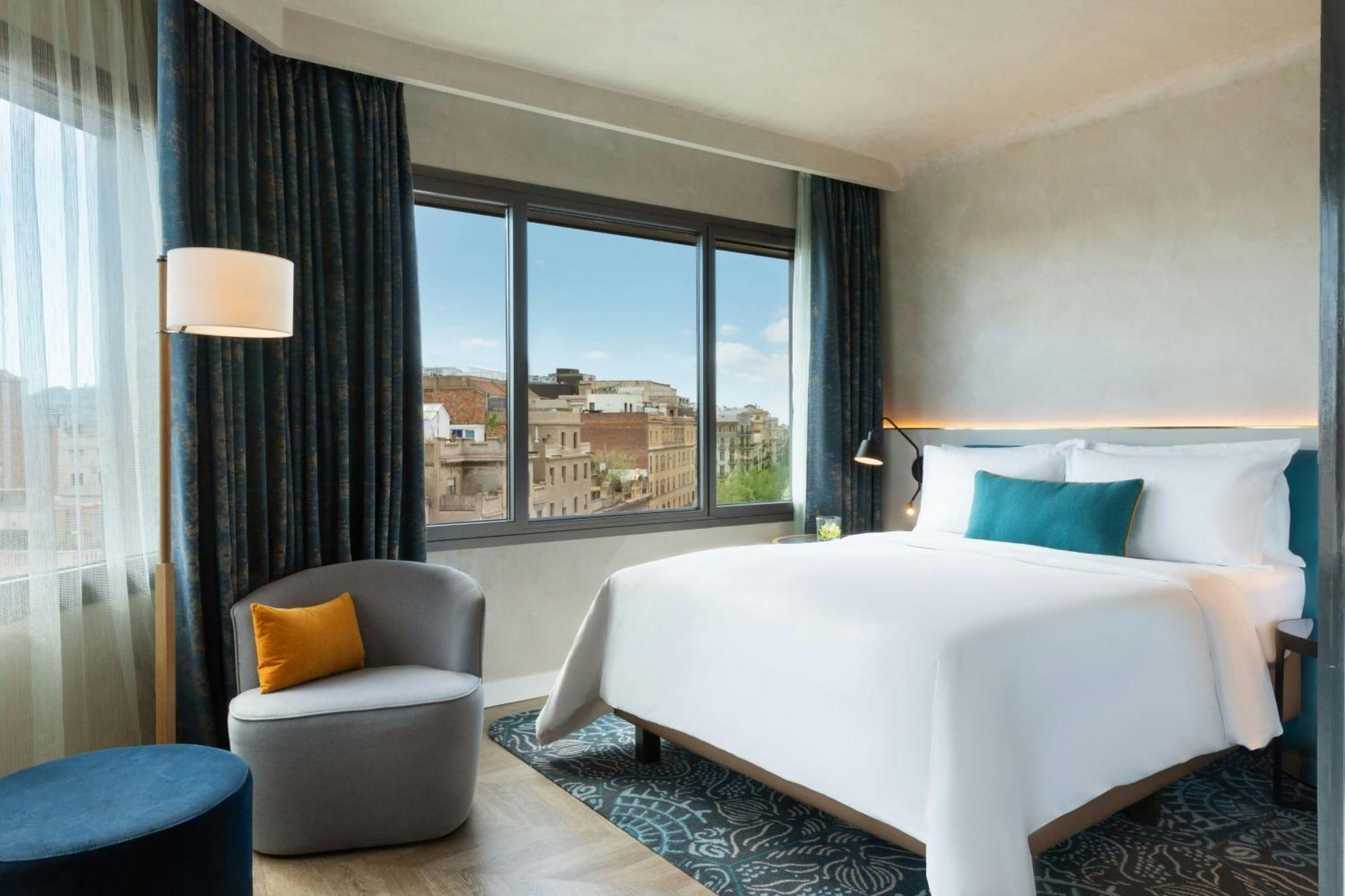 Prestige Corner Room