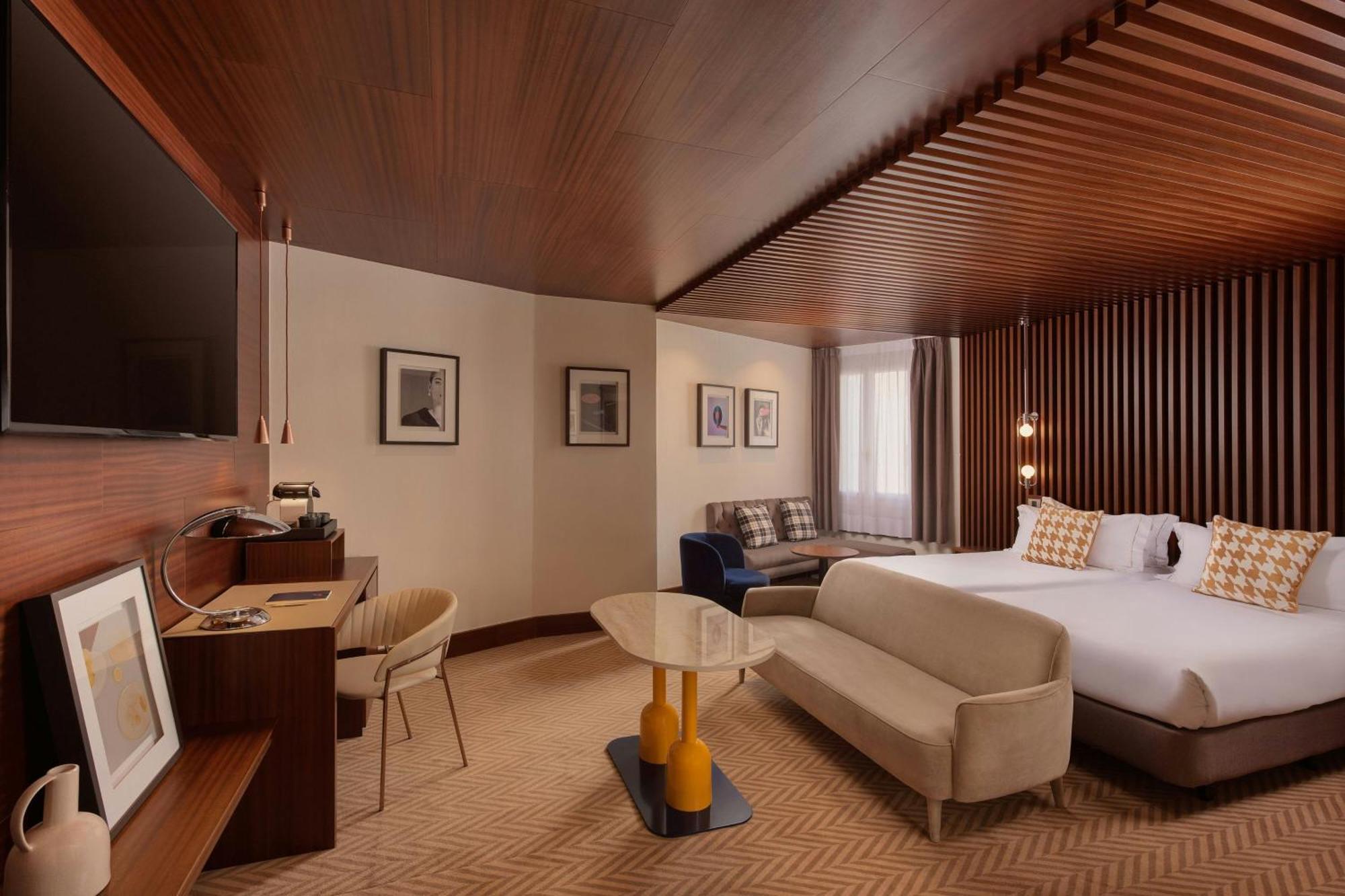 Premium Guest Room Twin Bed,1643137172:JPEG