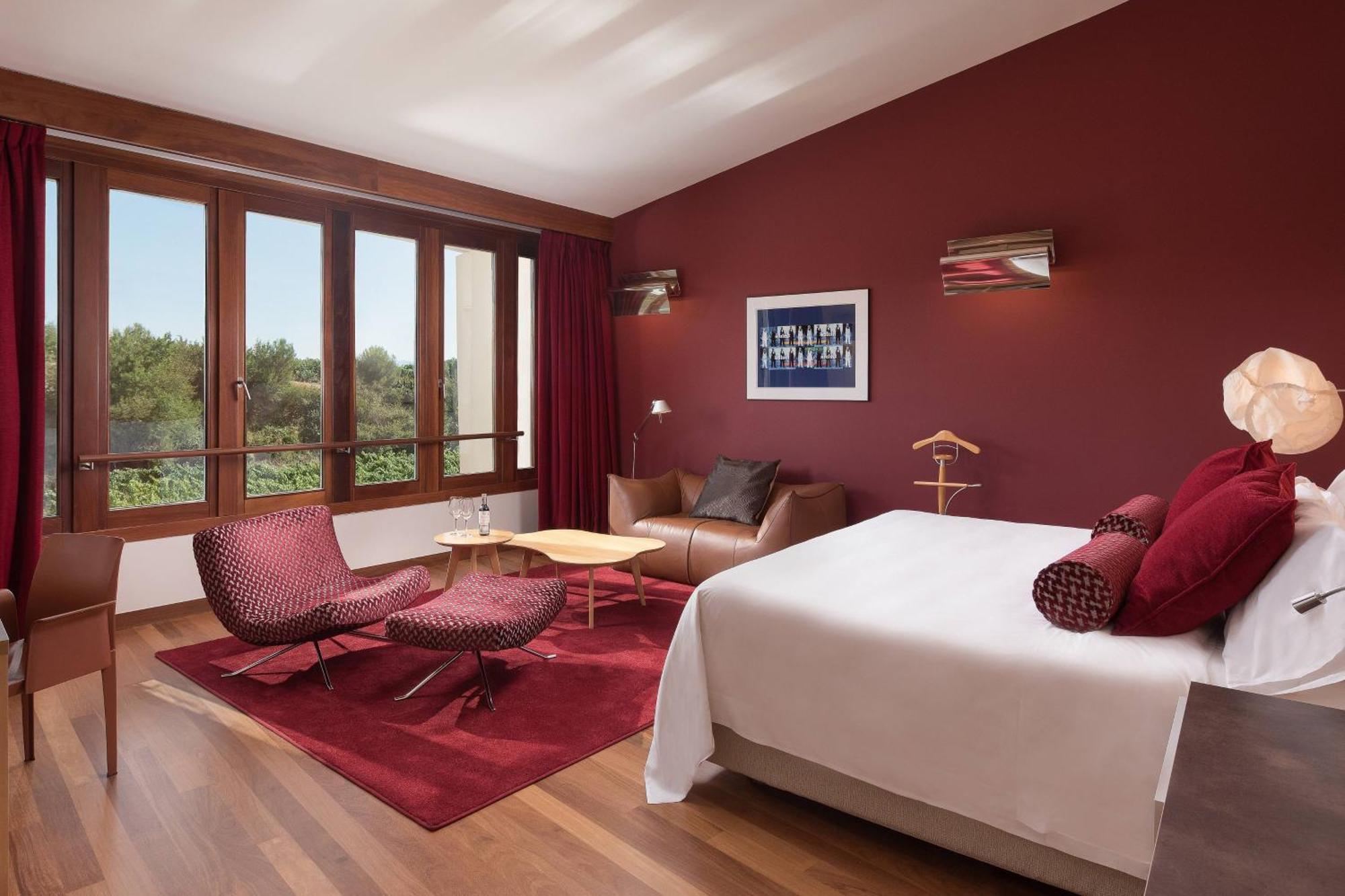 Deluxe Spa Guest room 1 King Vineyards view Spa Building,1643138392:JPEG