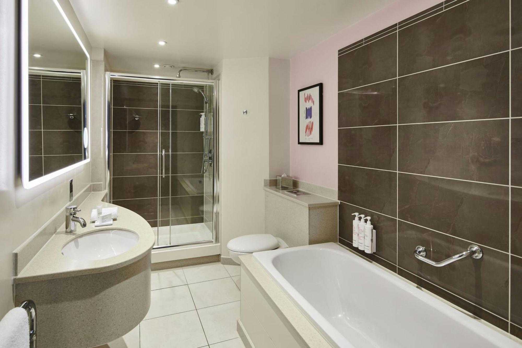 City View King Room