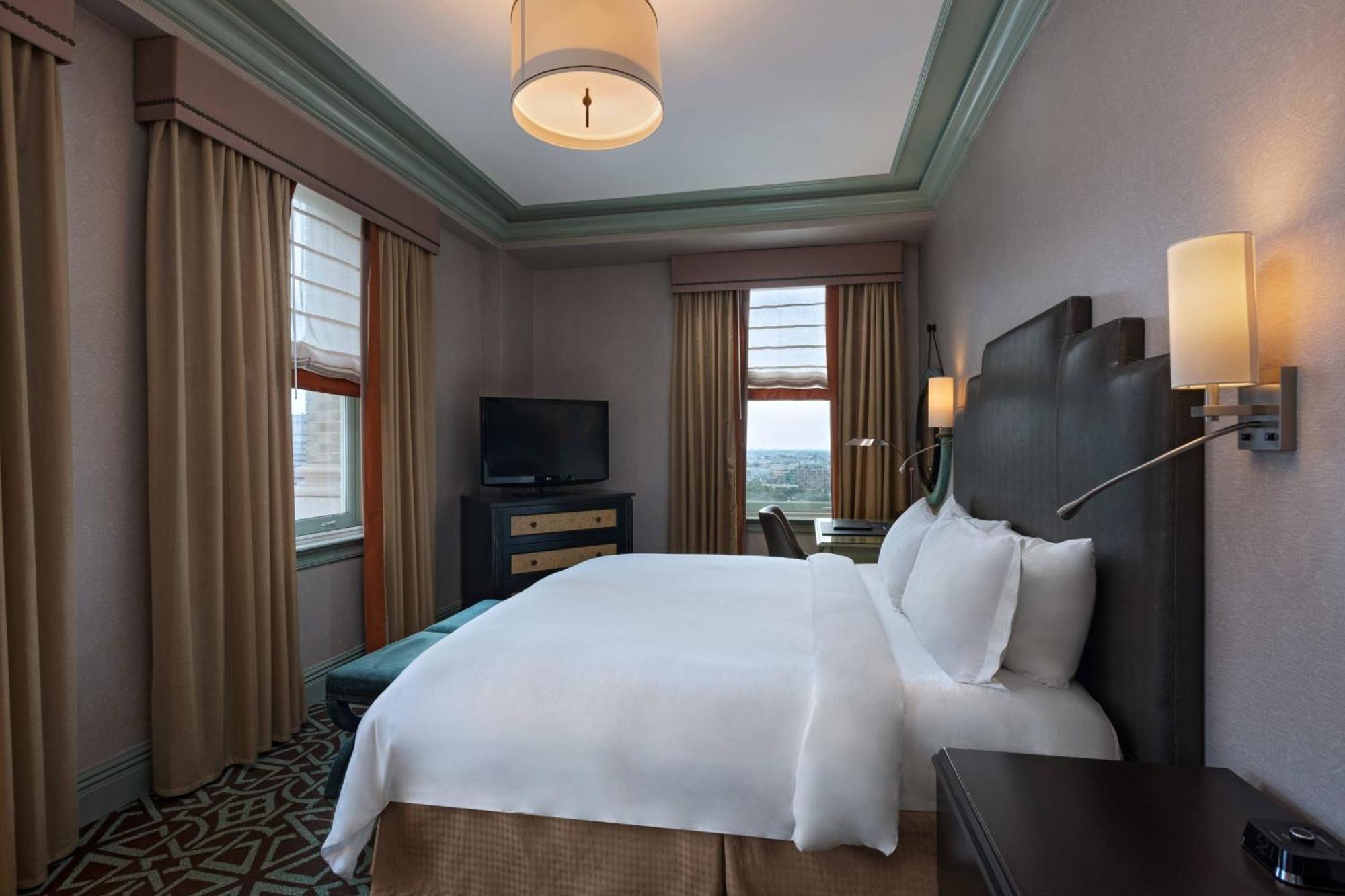 King Room,1643139691:JPEG