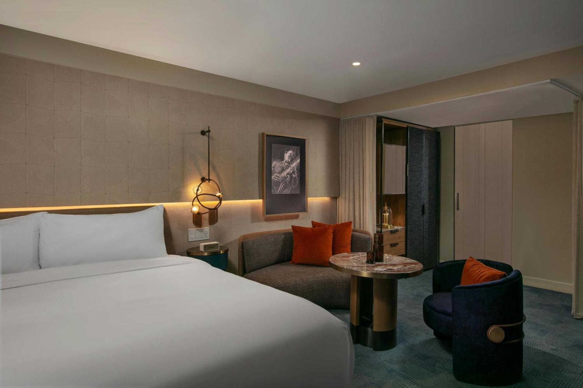 Premier King Room
