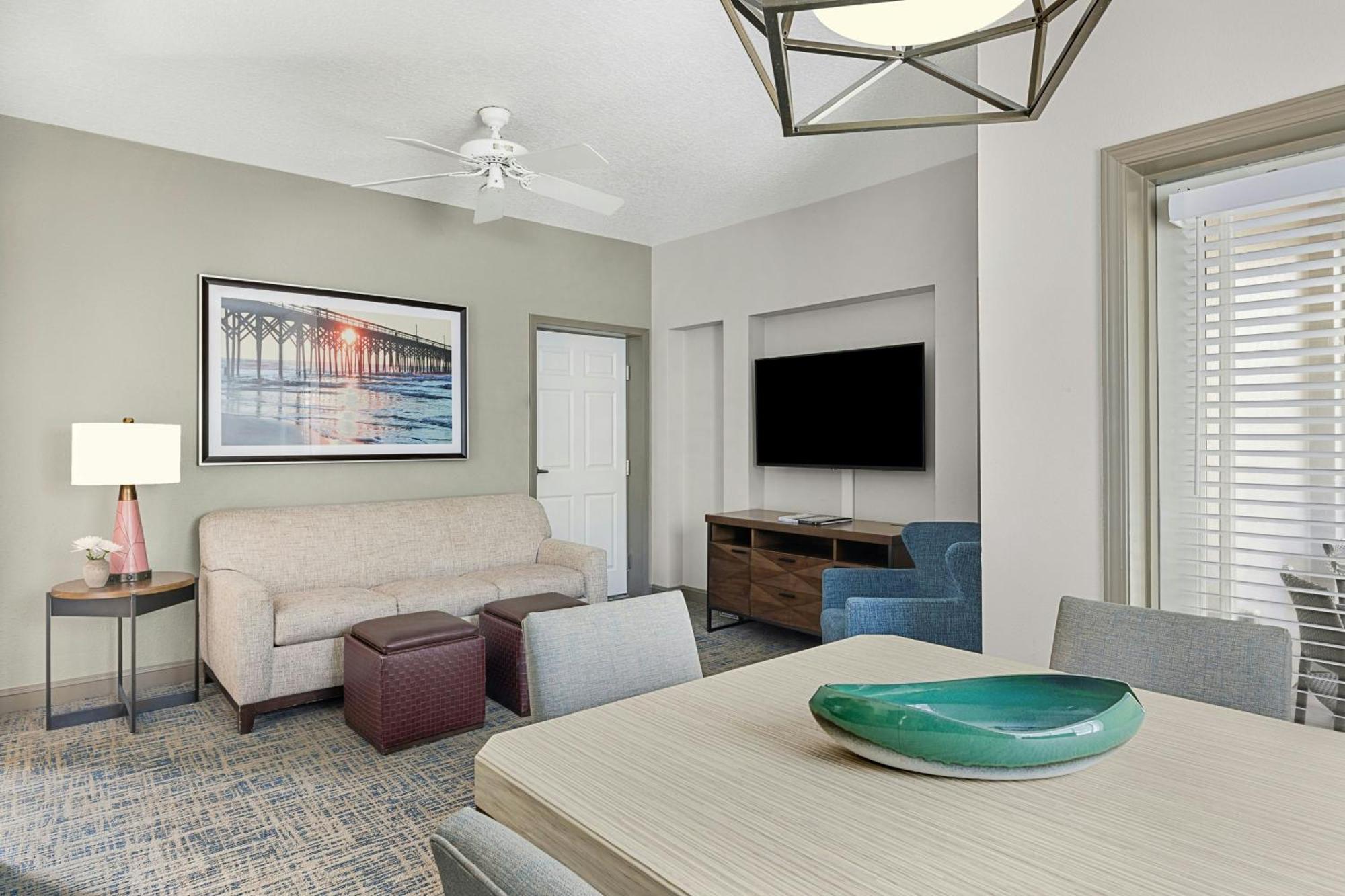 1 Bedroom Smaller Villa 1 Queen Sofa bed,1643143149:JPEG