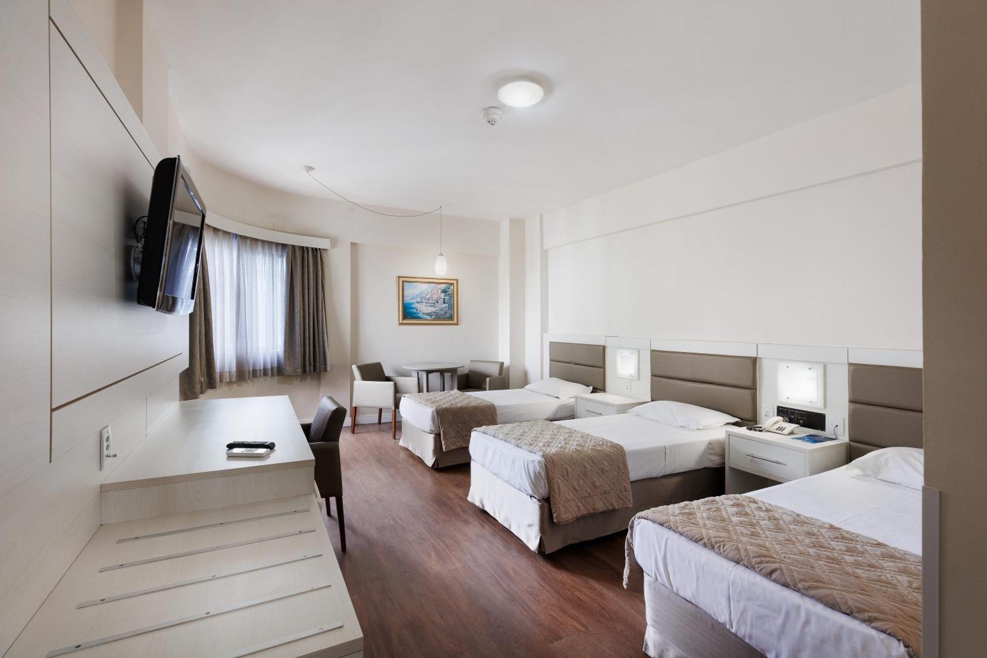 Luxury Triple Room