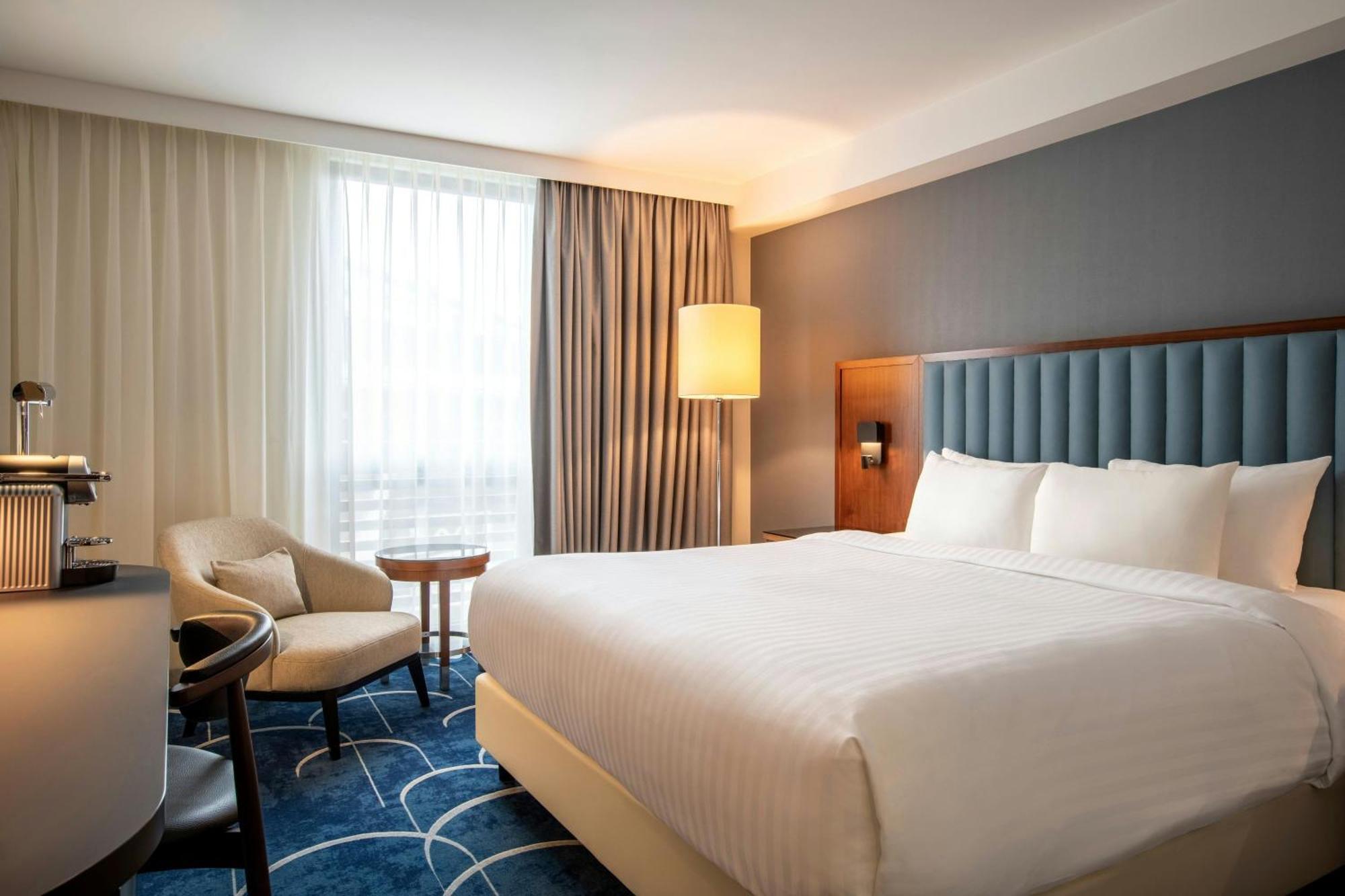 Superior King Room WiFi High Floor,1643154703:JPEG