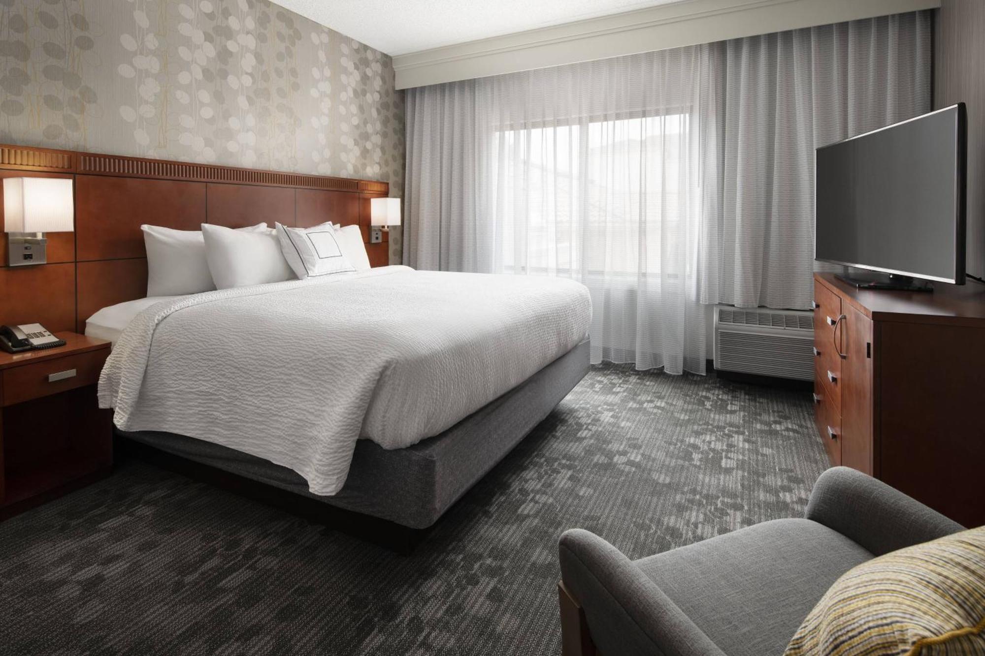 One-Bedroom King Suite,1643158493:JPEG
