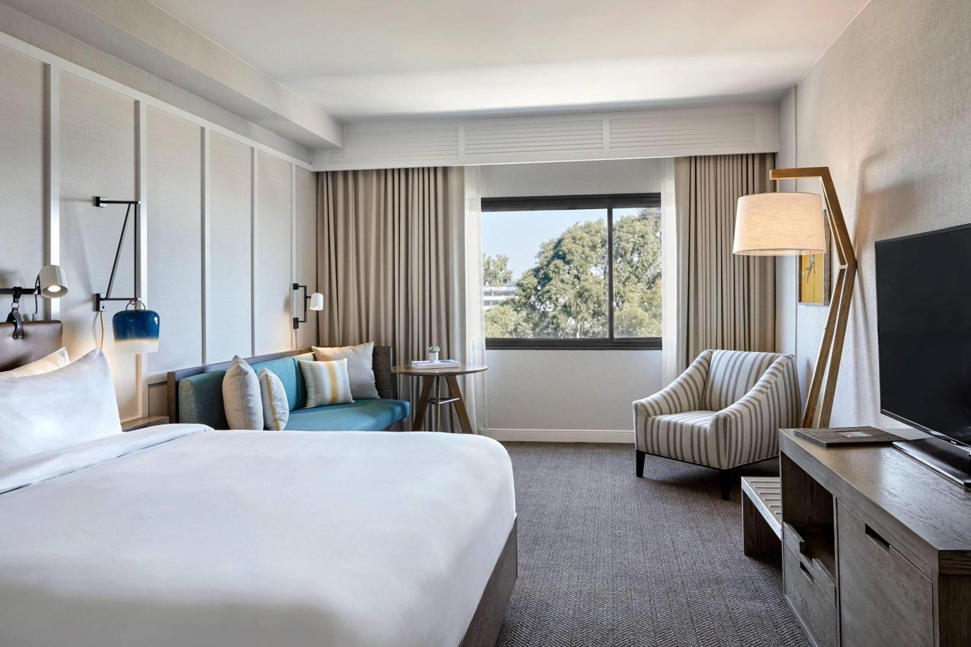 King Room,1643157866:JPEG