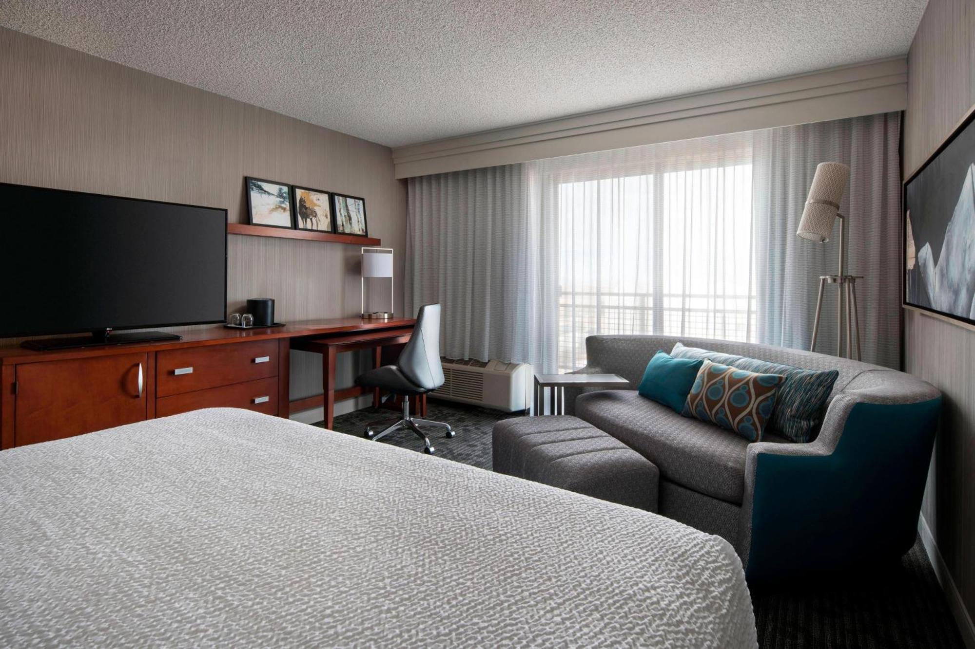 Executive King Room,1643159541:JPEG