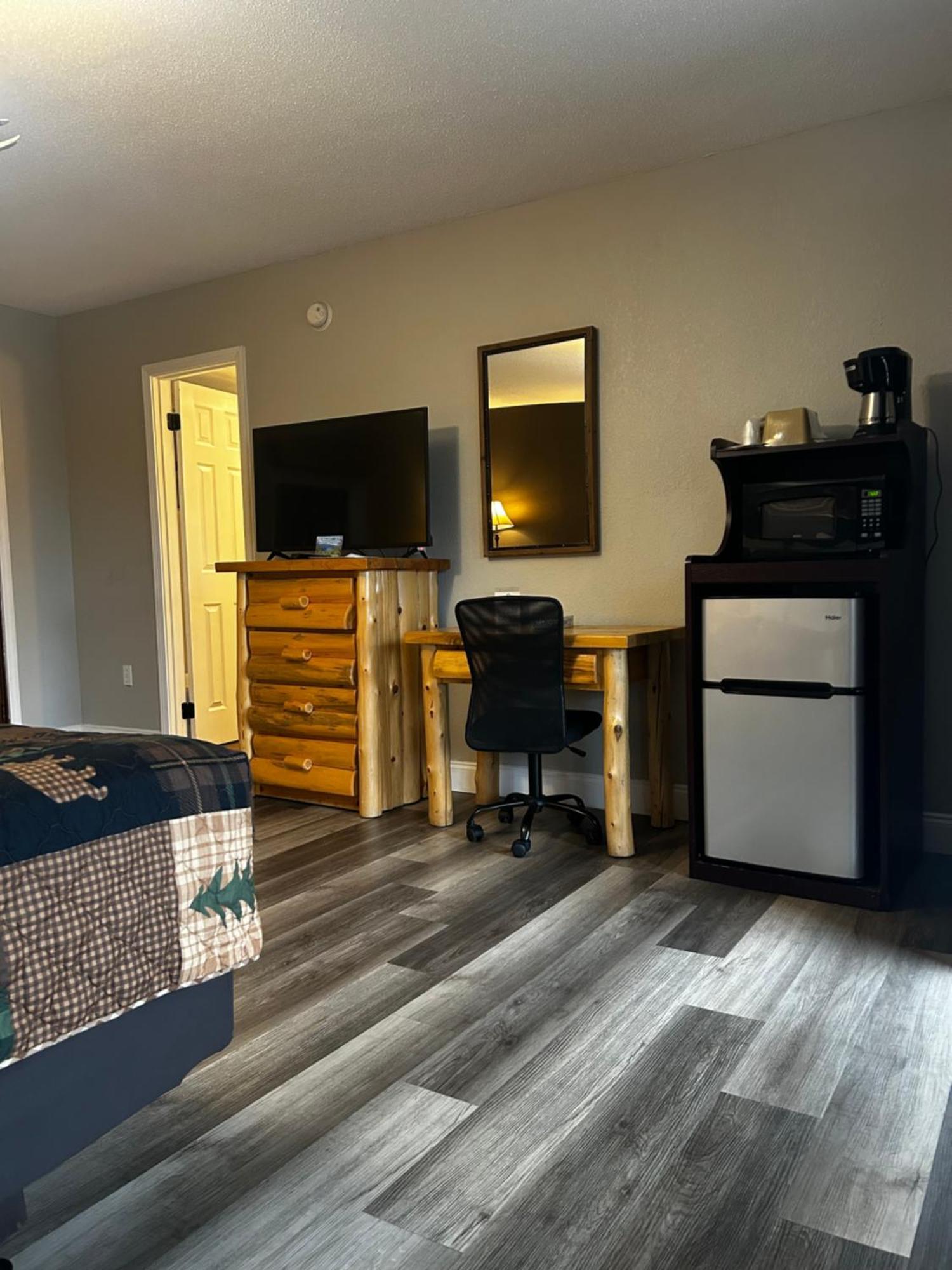 Standard King Room