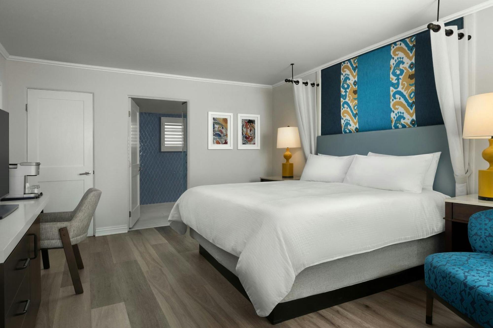 Classic King Room No Resort Fees,1643179174:JPEG