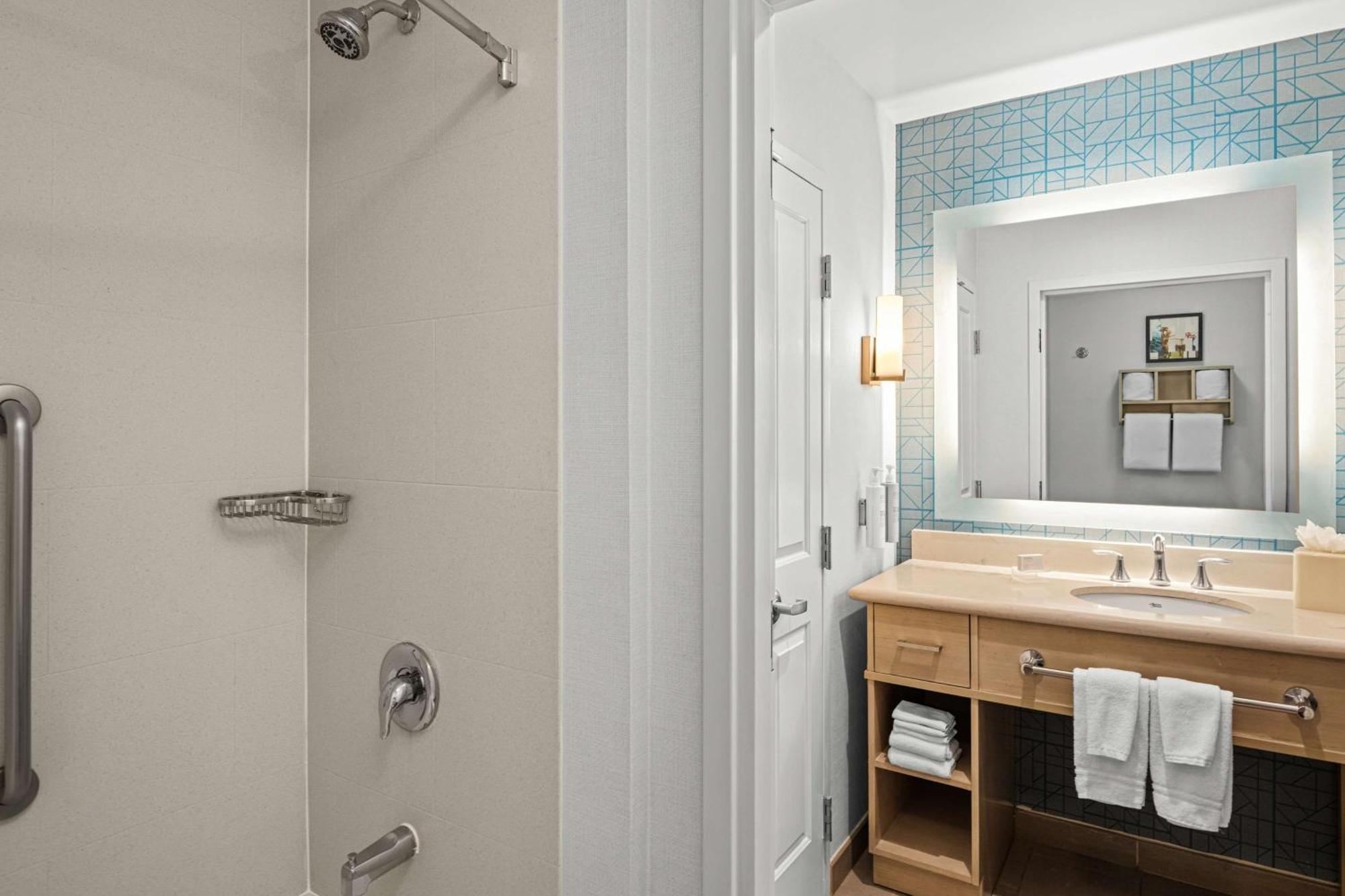 King Studio Roll Shower Mobility Hearing Access