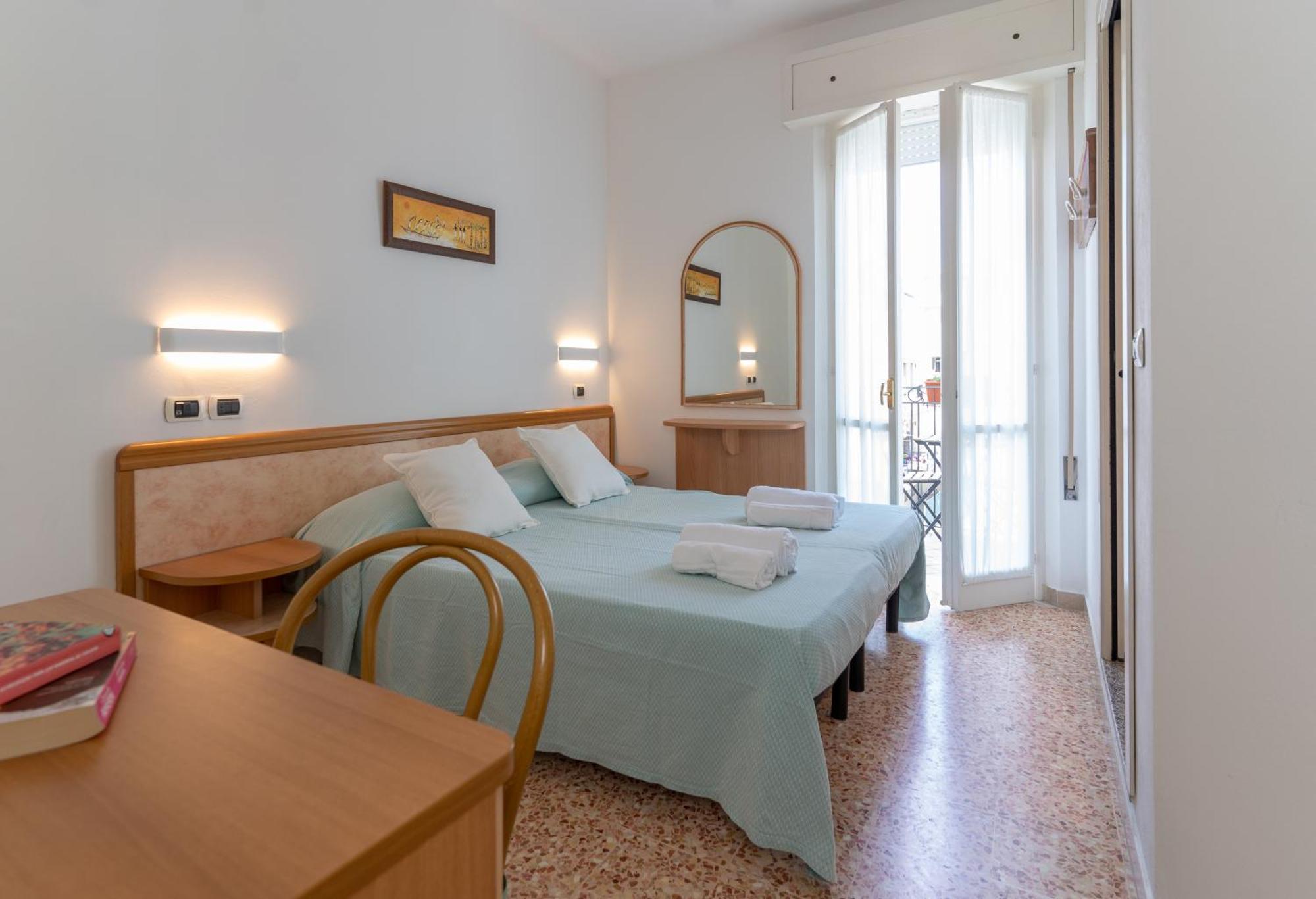 Deluxe Double or Twin Room Sea View