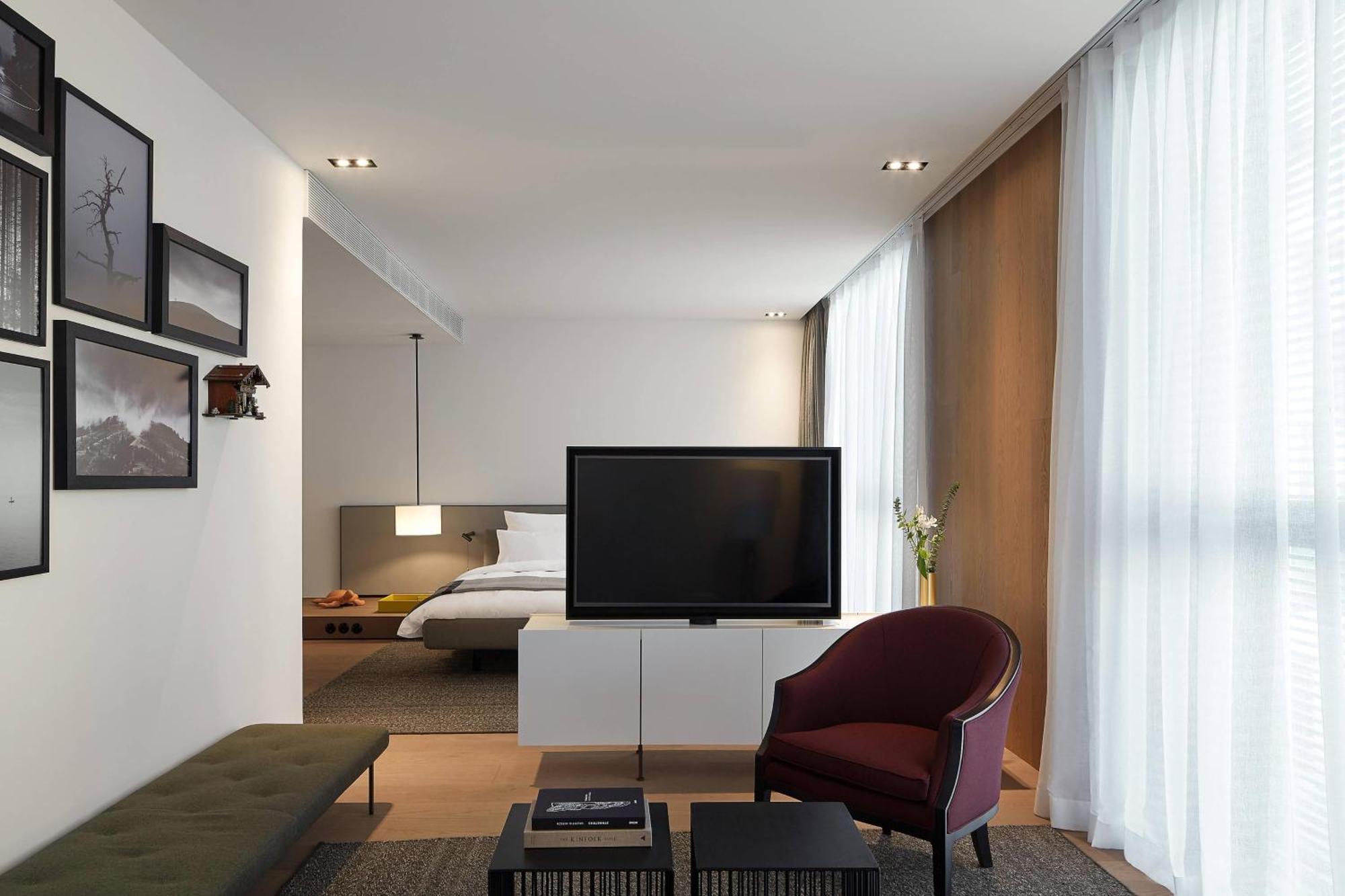 Deluxe Junior Suite 1 Bedroom Junior Suite 1 King