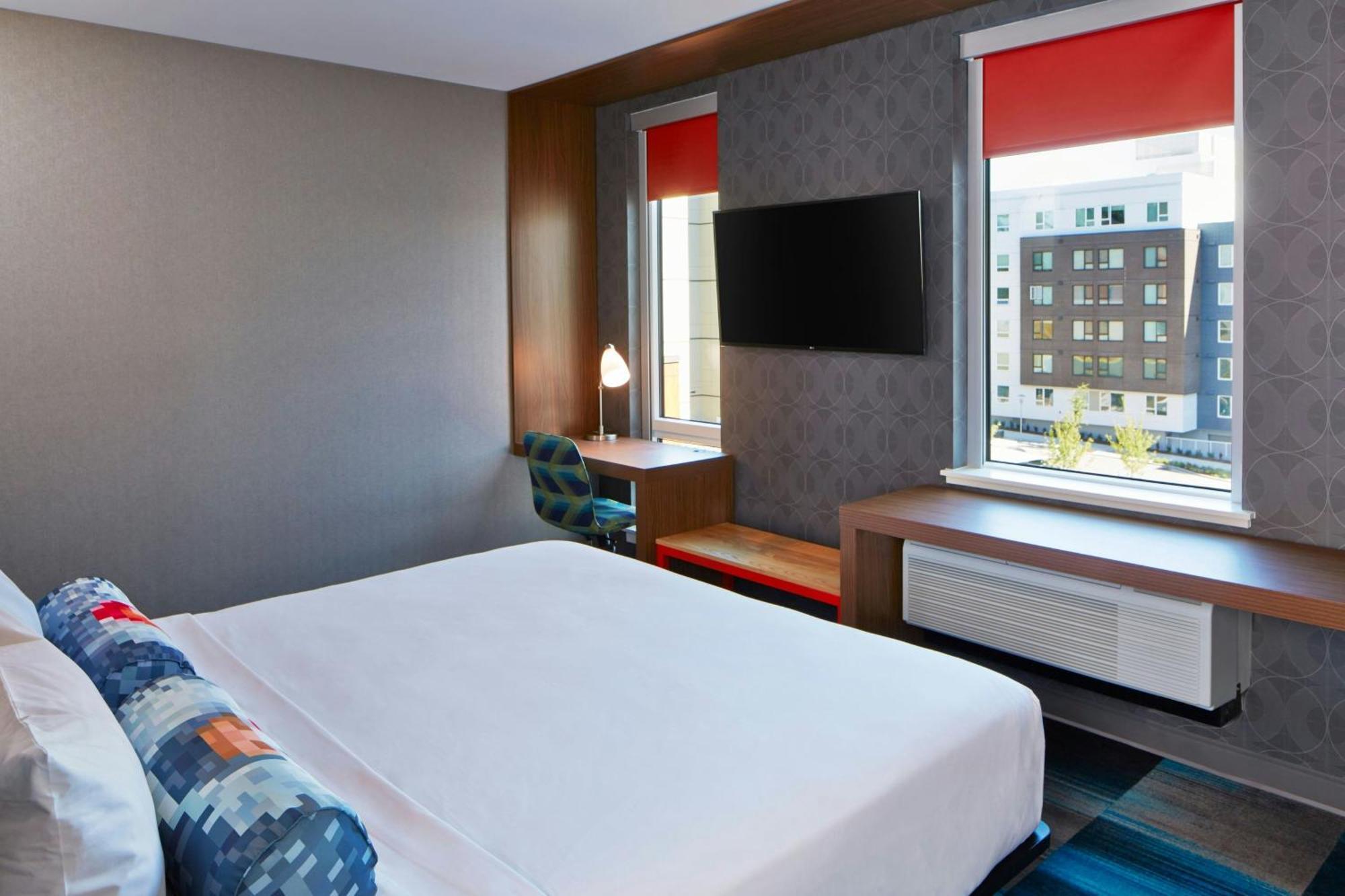 Aloft Guest room 1 King,1643194214:JPEG