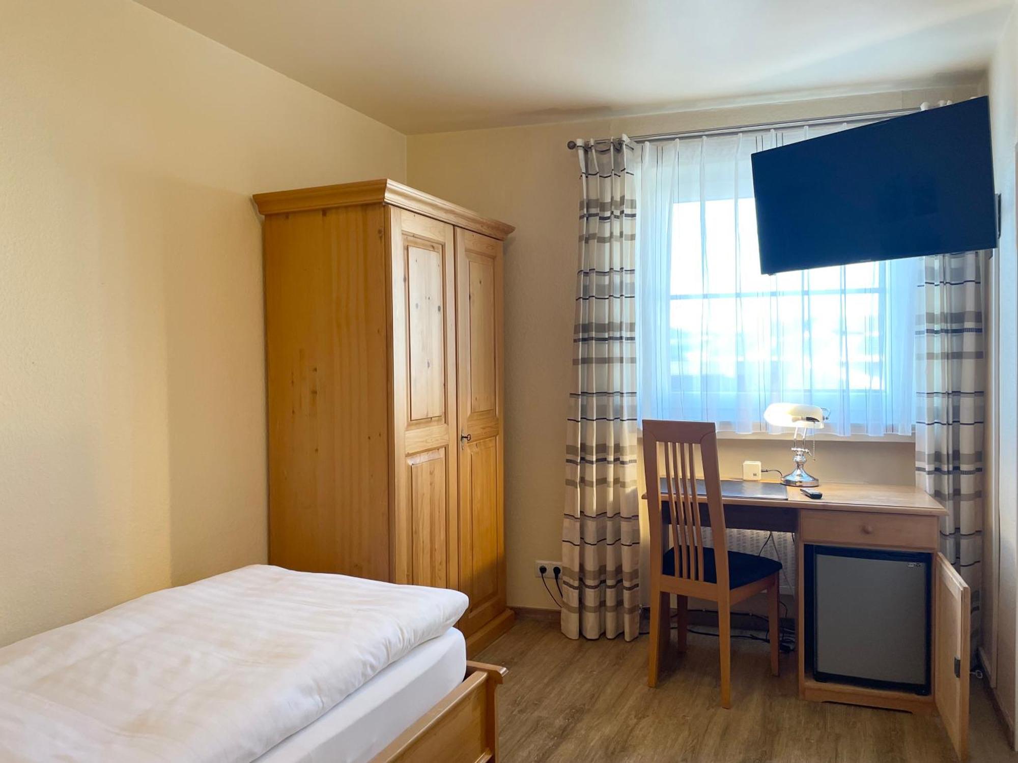 Single Room Private Bathroom