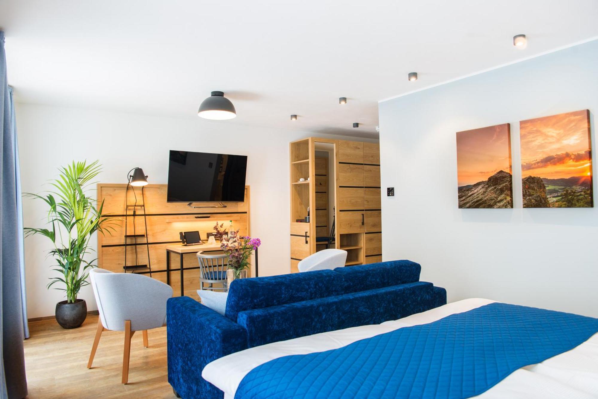Large Double Room