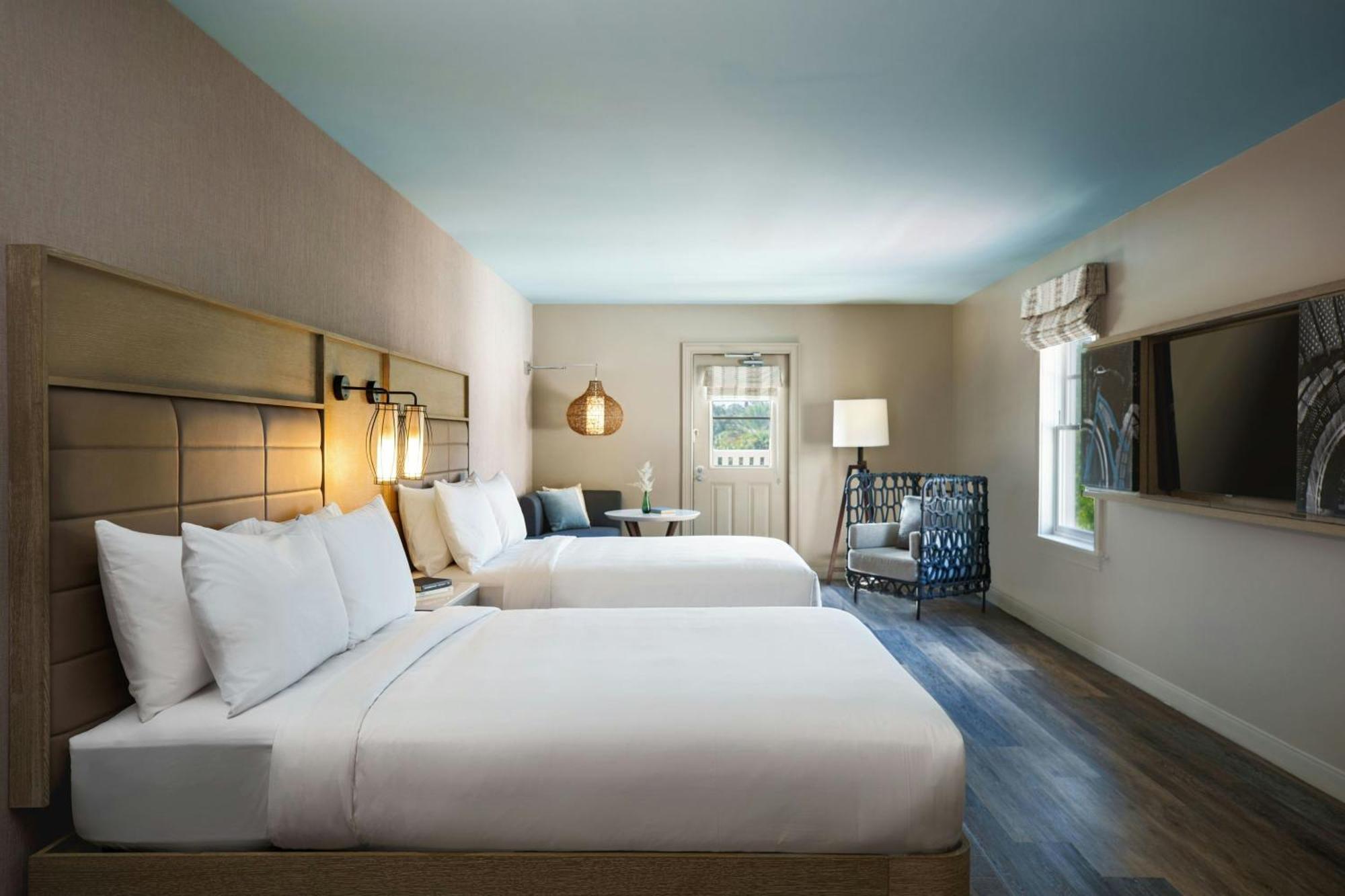 Deluxe Queen Room Two Queen Beds Non-Smoking