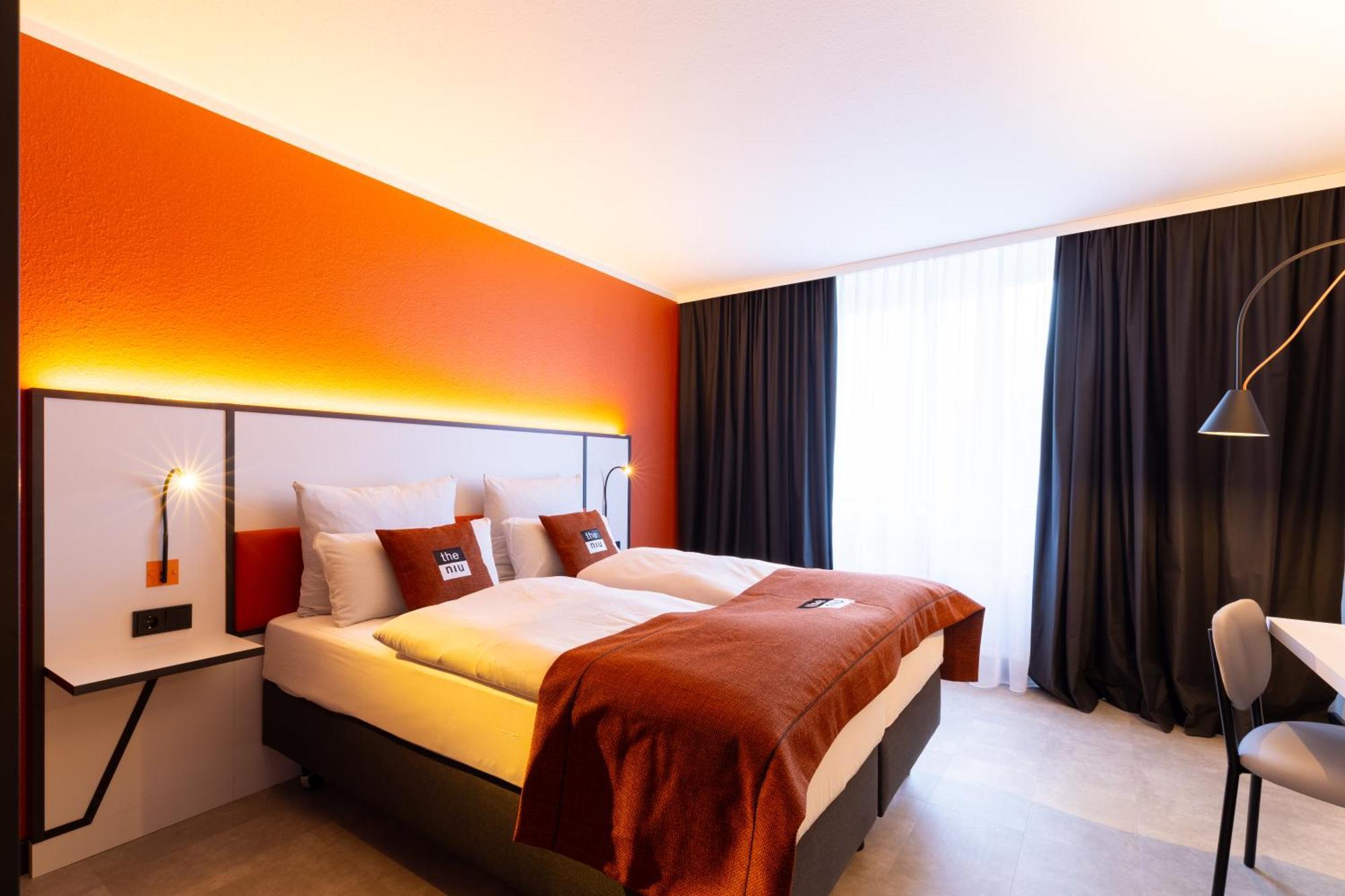 Standard Queen Room