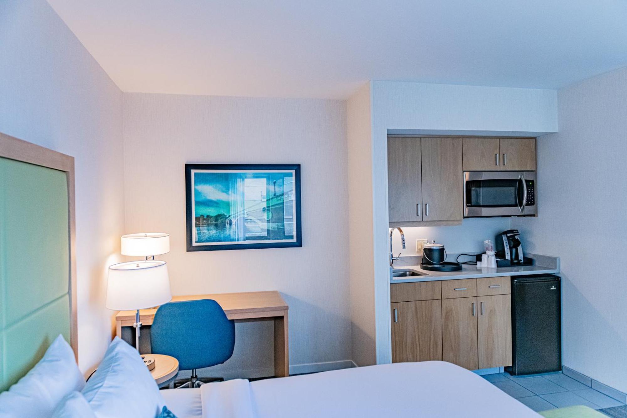 Junior Suite King Bed