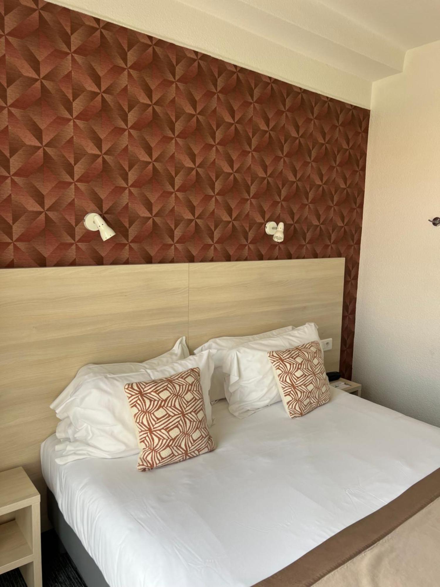 Standard Double or Twin Room Balcony