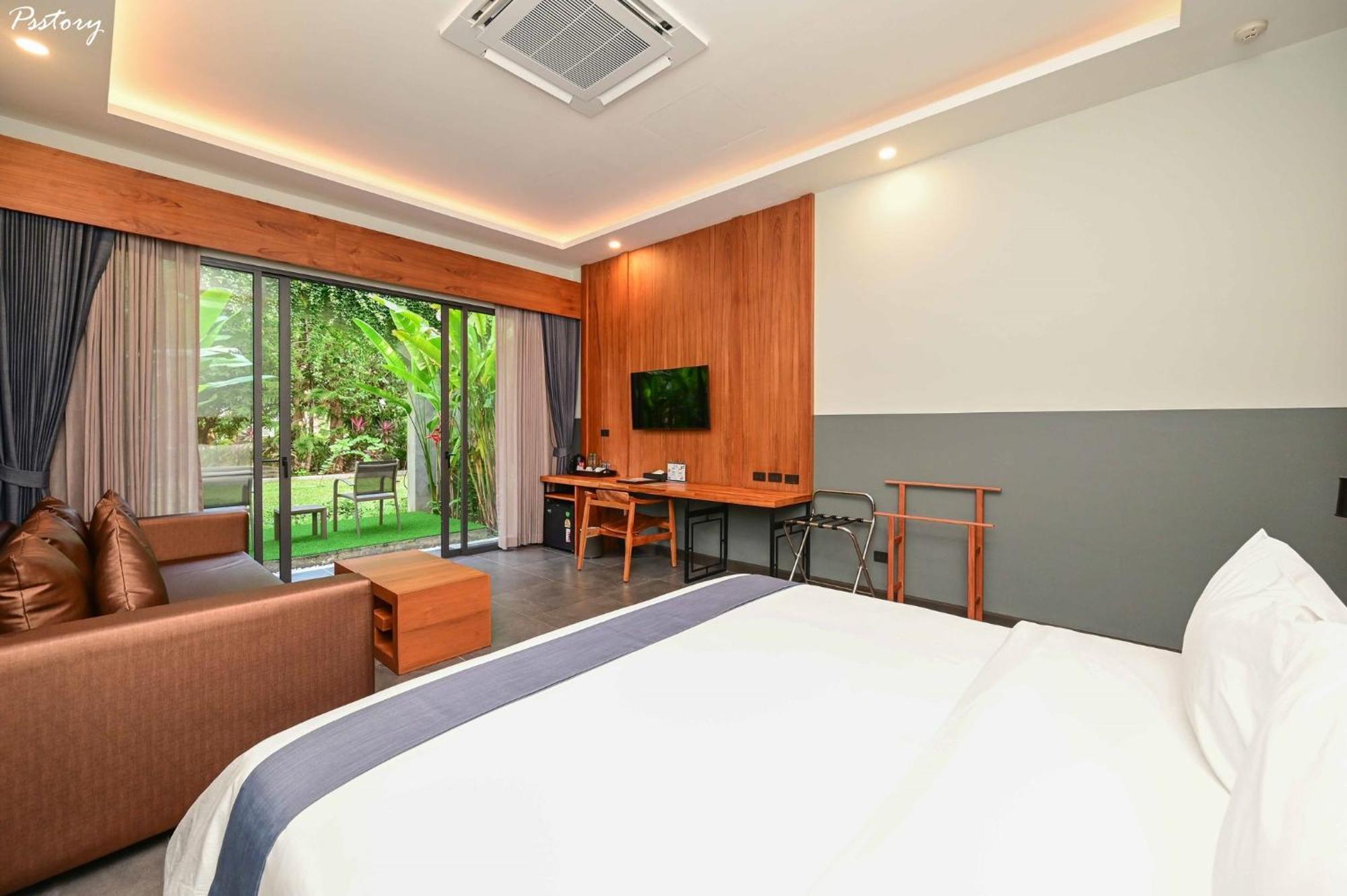 Premier Deluxe Suite Balcony