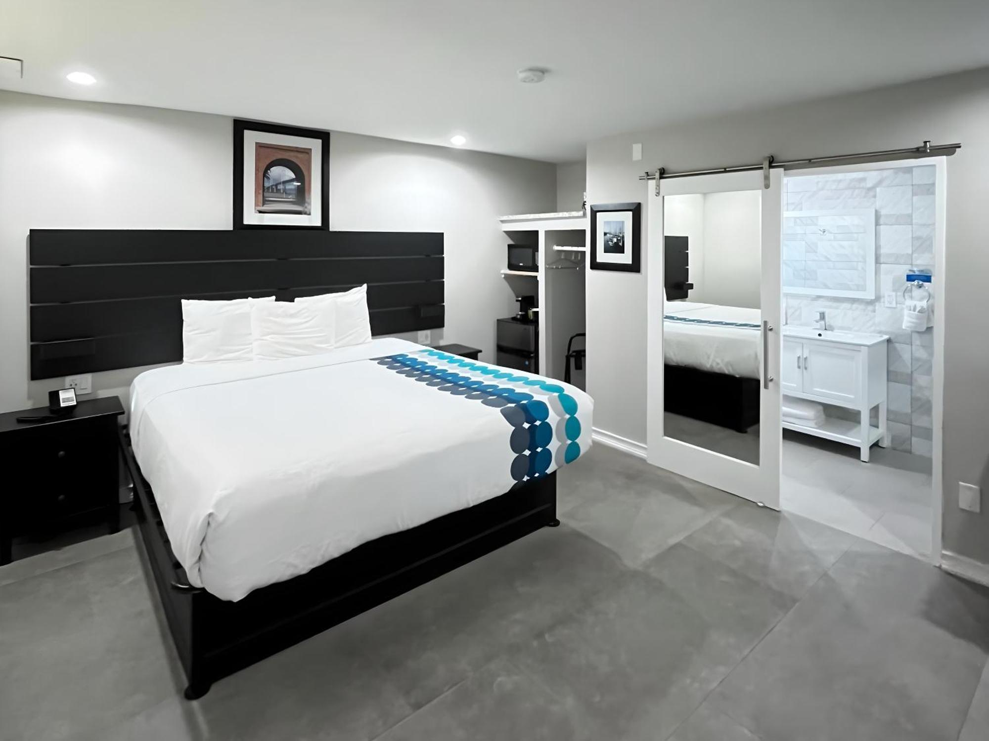 Standard Room King Bed,1643761858:JPEG