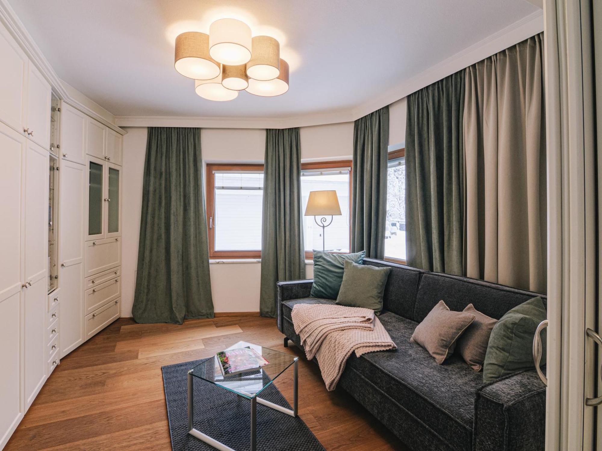 Deluxe Apartment