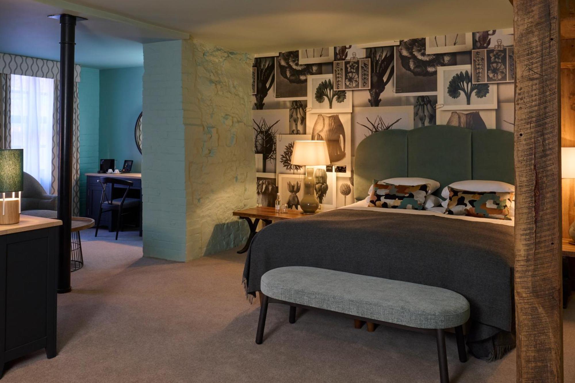 Junior Suite,1643766045:JPEG