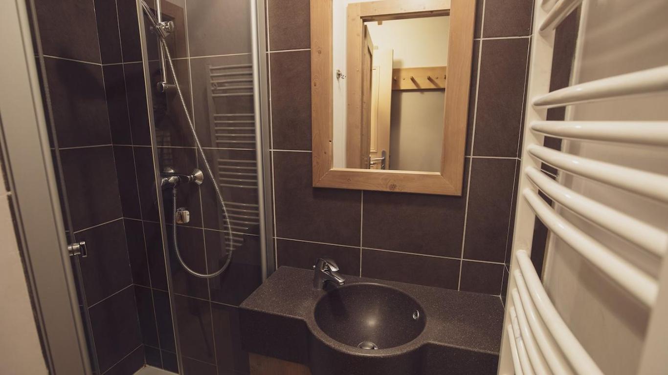 Three Bedroom Apartment (6 Adults) Slopes side,1643768066:JPEG