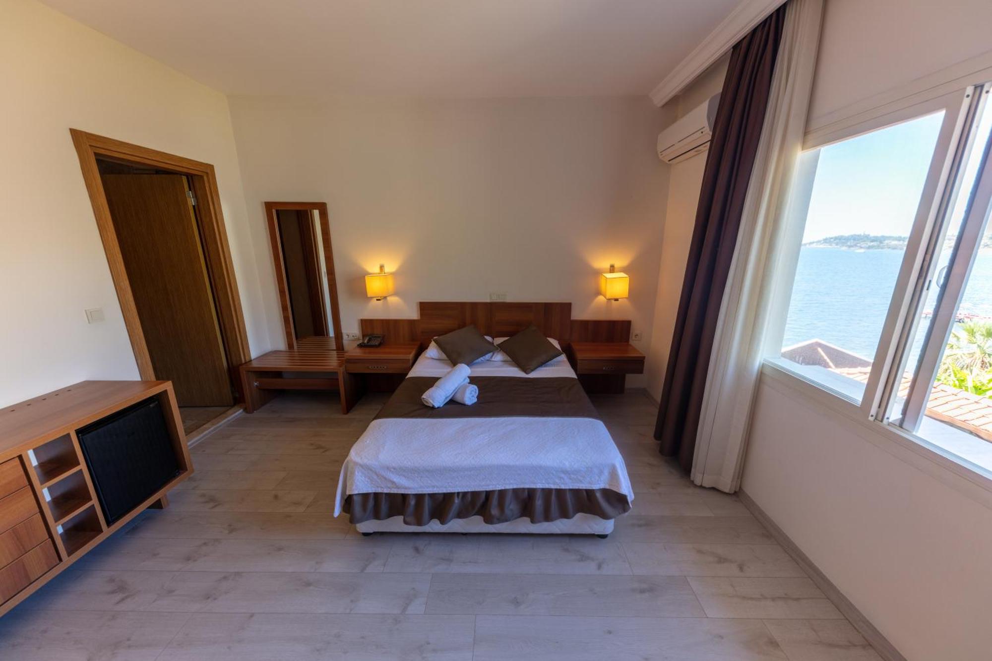 Standard Double Room,1643776485:JPEG