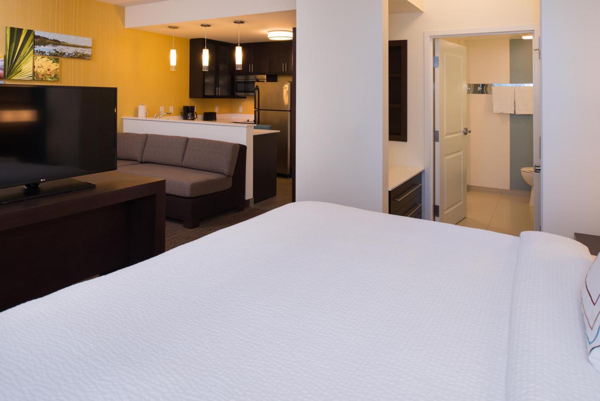 One-Bedroom King Suite,1636020487:JPEG