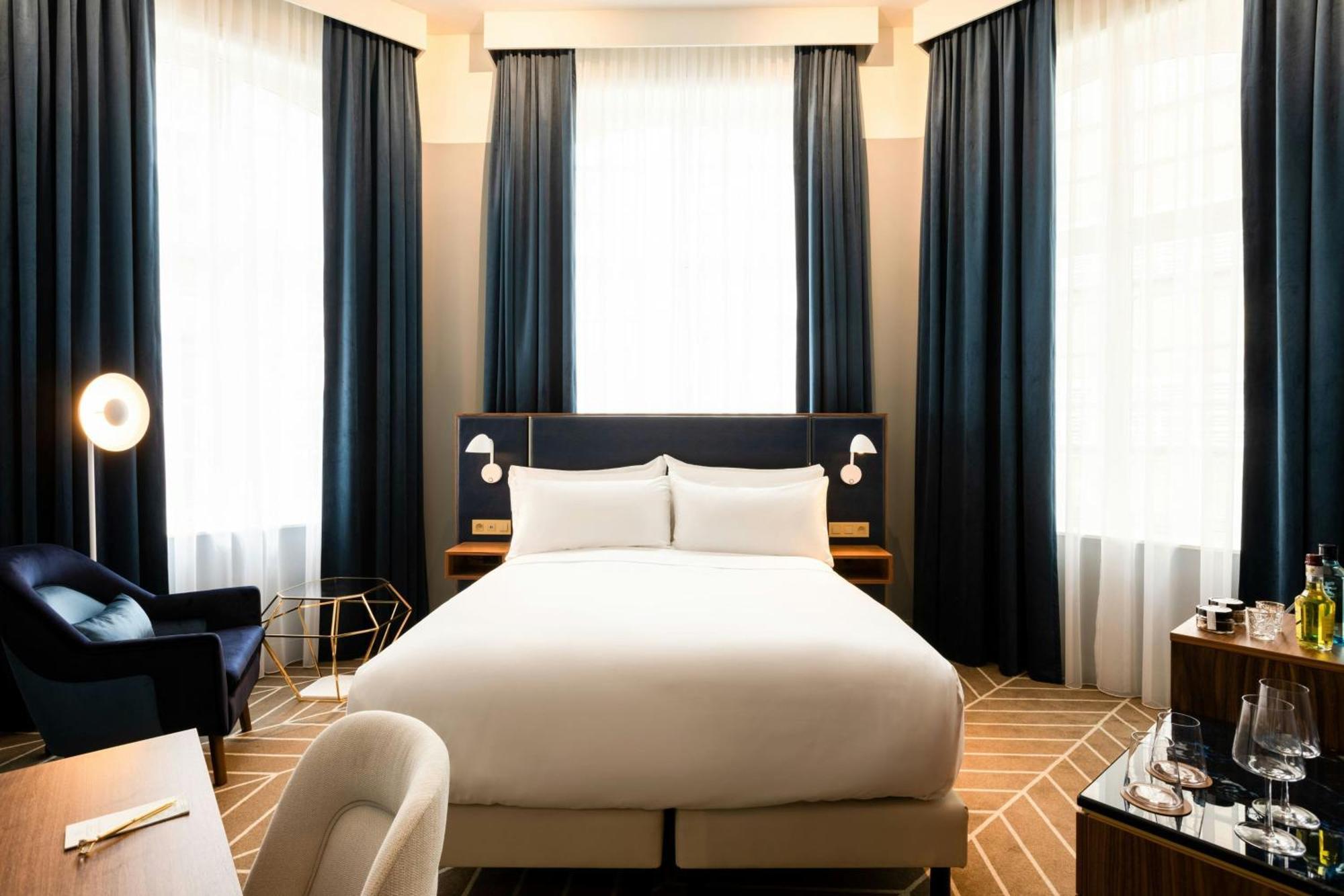 Emerald King Guest Room,1643833561:JPEG