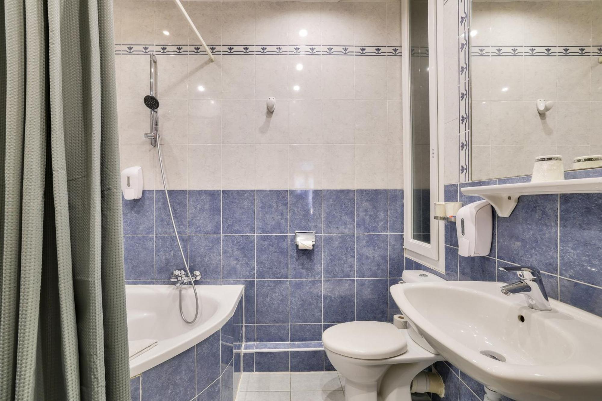 Triple Room,1644401232:JPEG