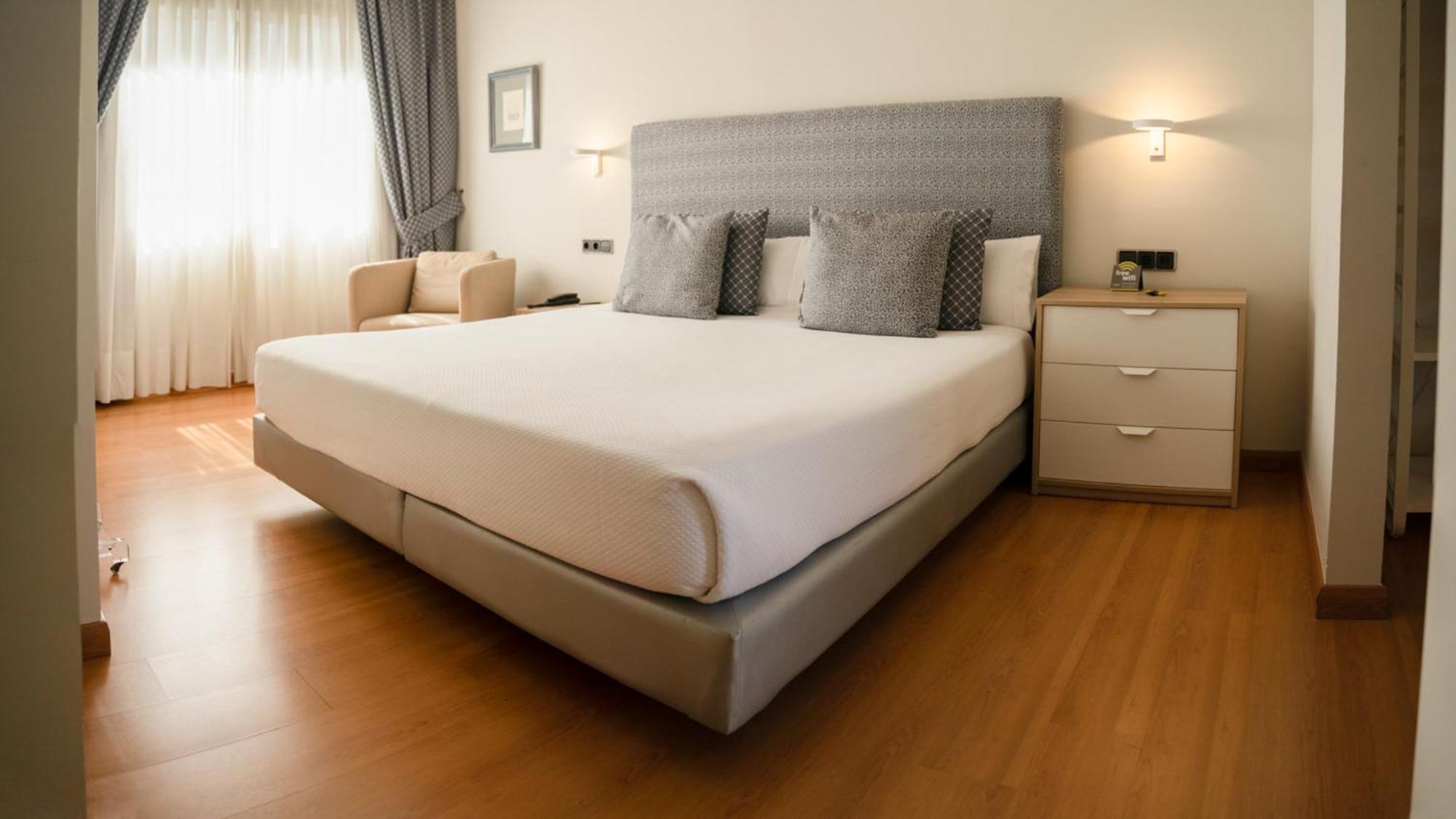 Junior Suite,974657485:JPEG