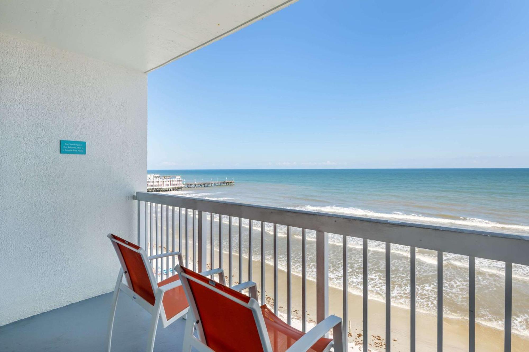 King Room Balcony Oceanfront,1644407442:JPEG