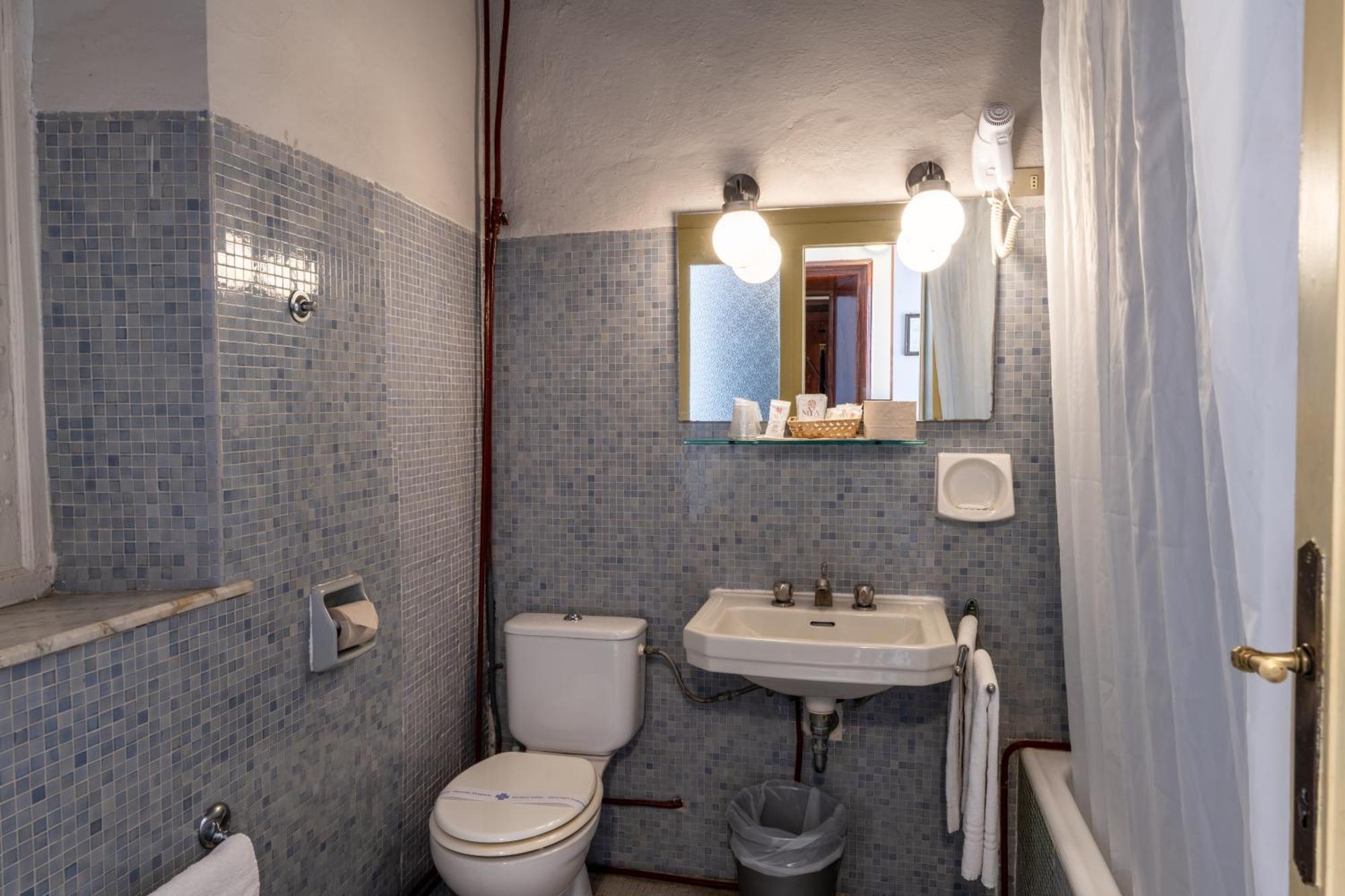 Classic Double or Twin Room River View
