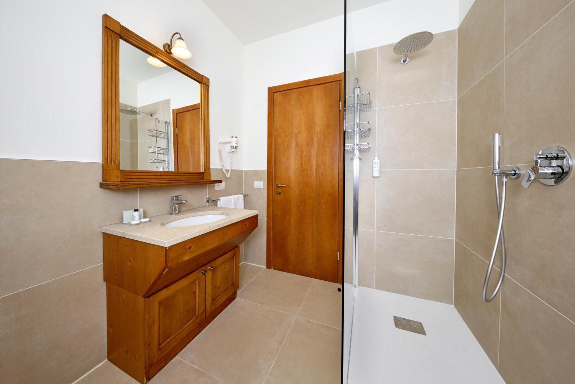 Superior Double or Twin Room Lake View
