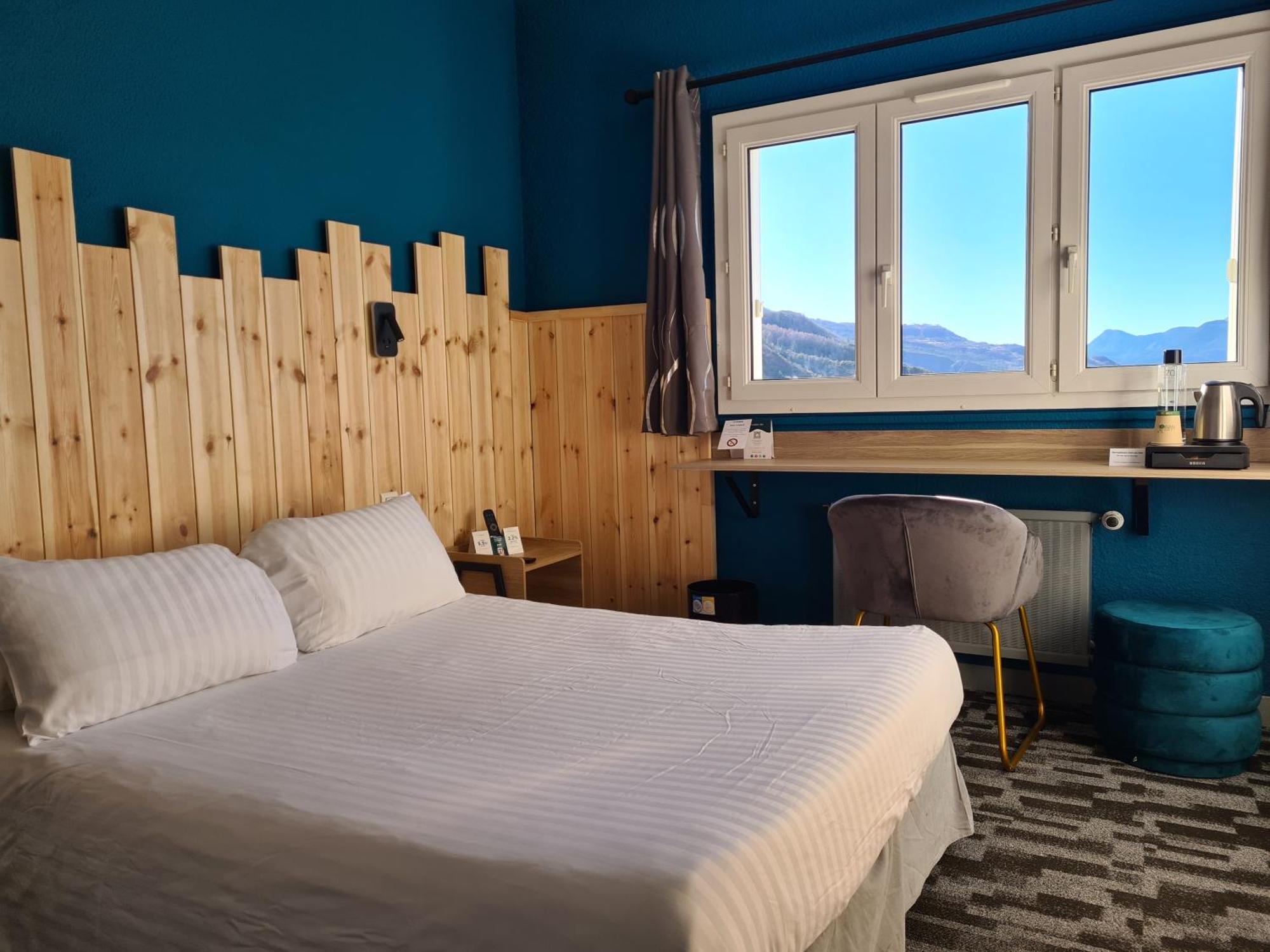 Double Room,1756429675:JPEG