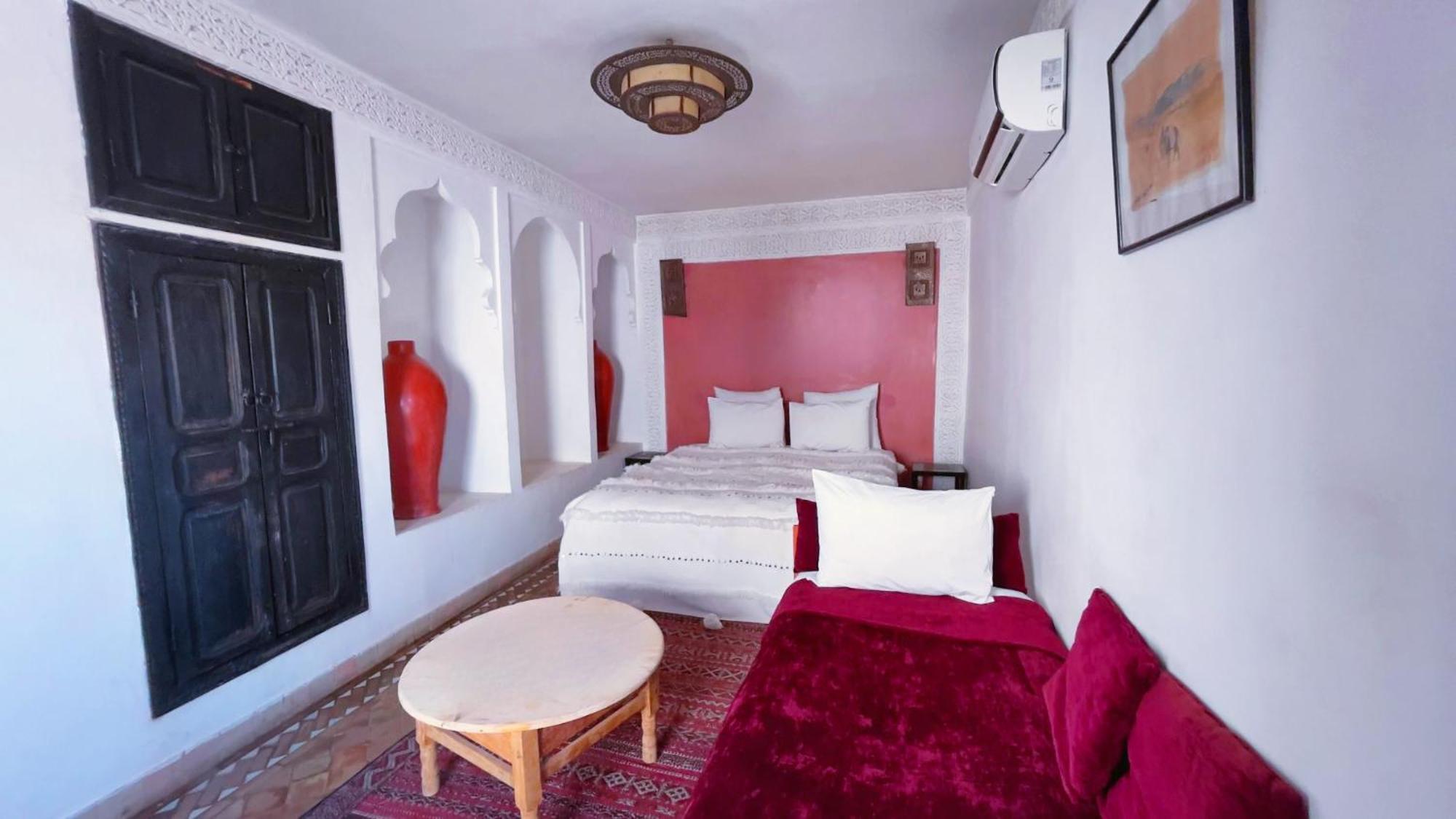 Triple Room,1644411242:JPEG