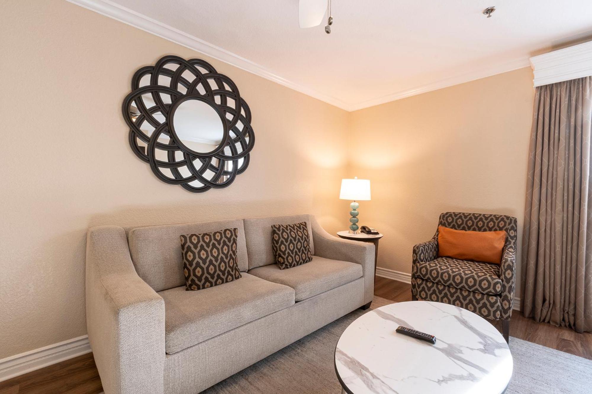 One-Bedroom Suite,1644412321:JPEG