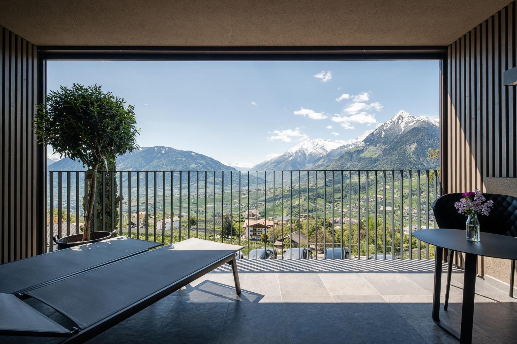 Deluxe Double Room Balcony,1661653389:JPEG