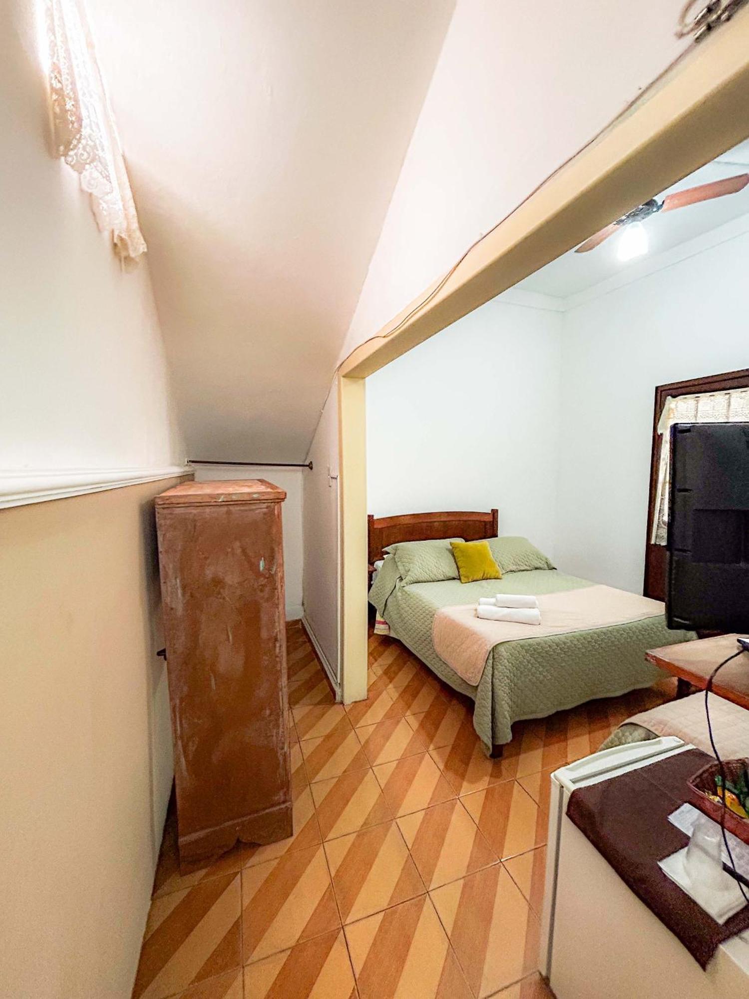 Quarto Triplo Standard