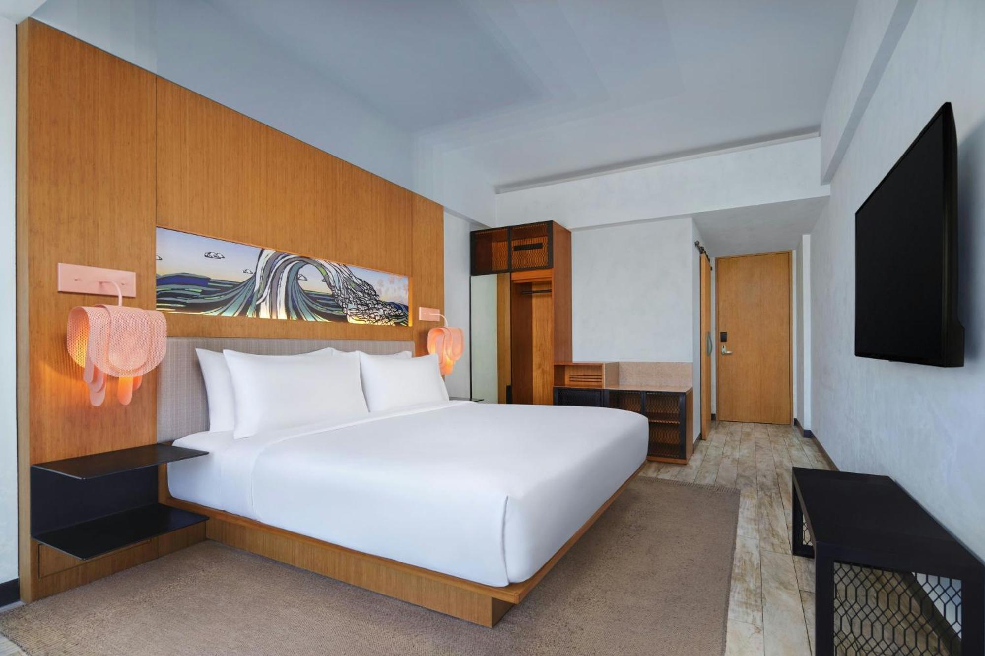 Aloft King Room