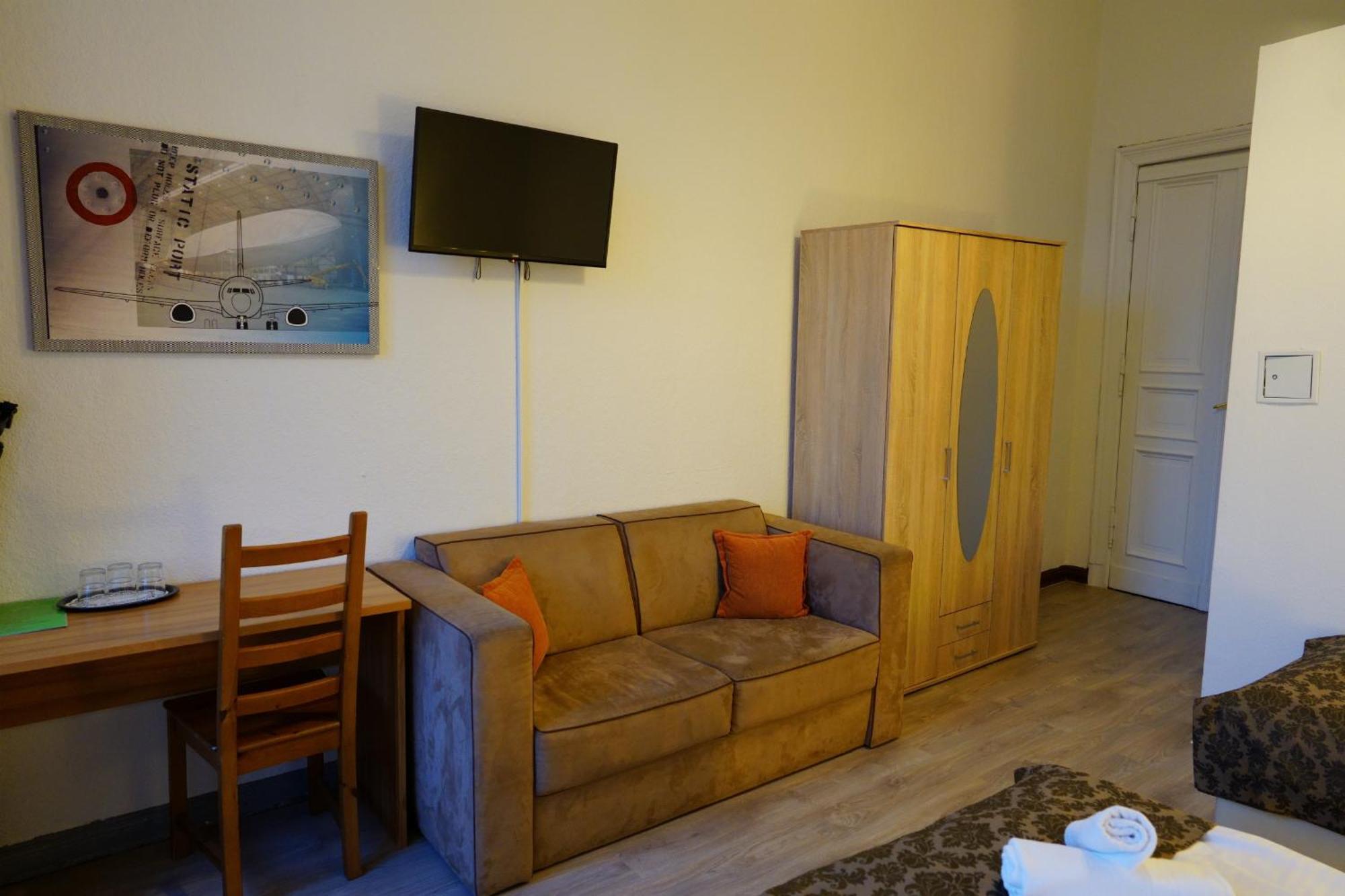 Triple Room
