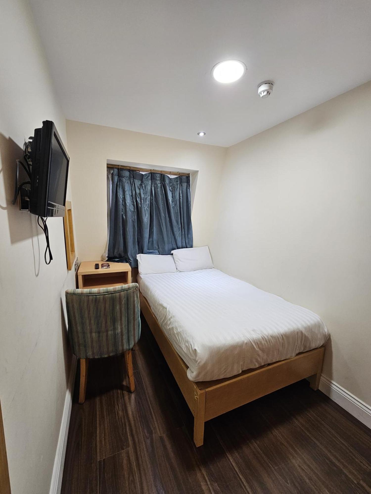 Superior Single Room