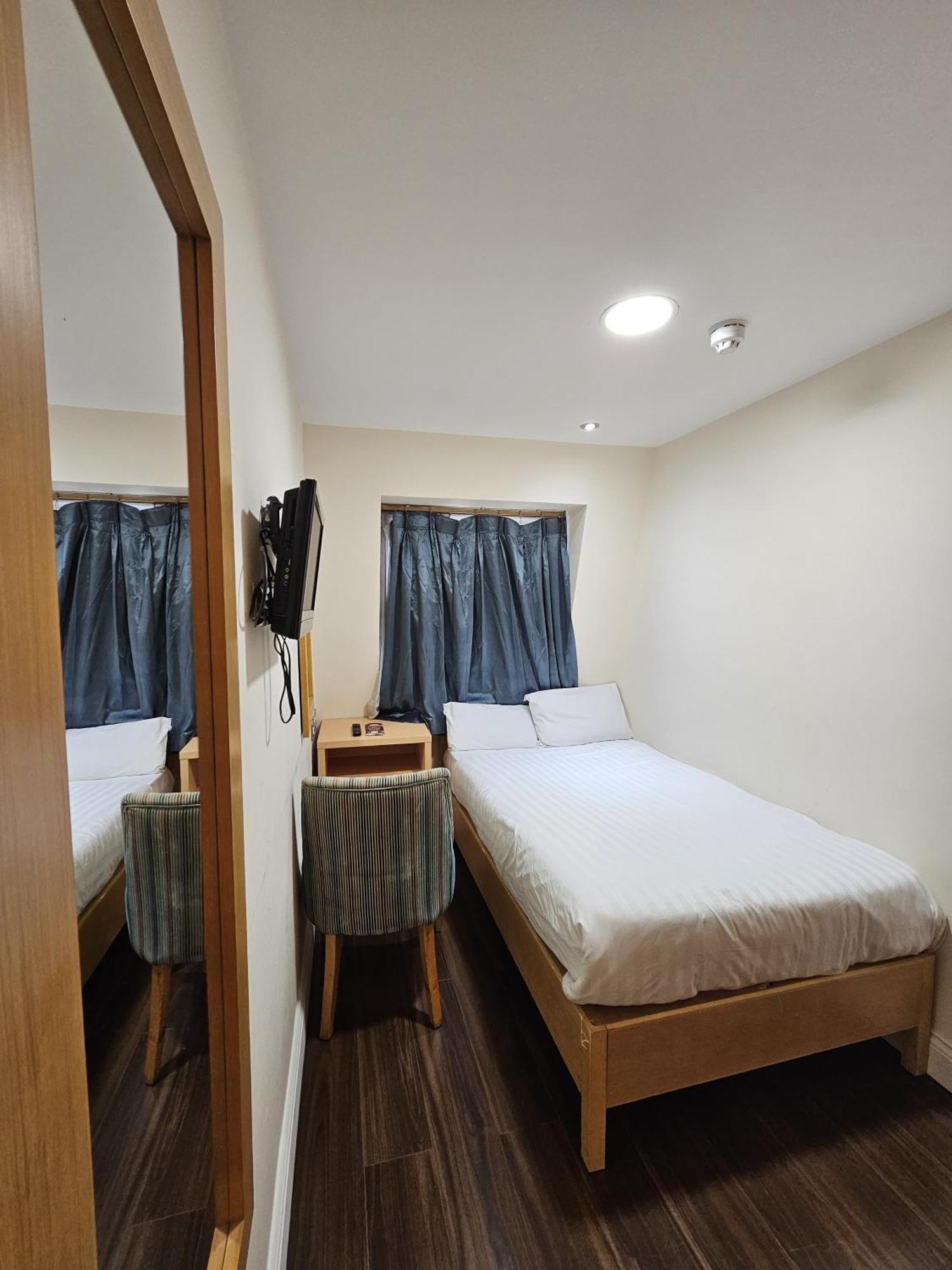 Economy Single Room