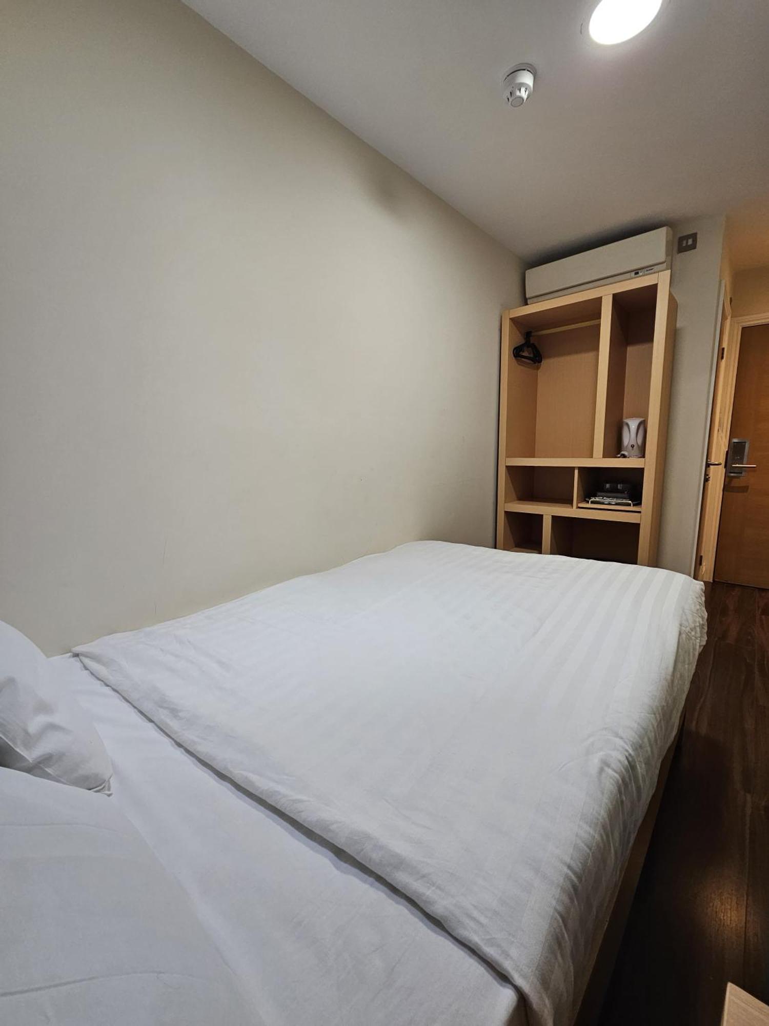 Economy Single Room