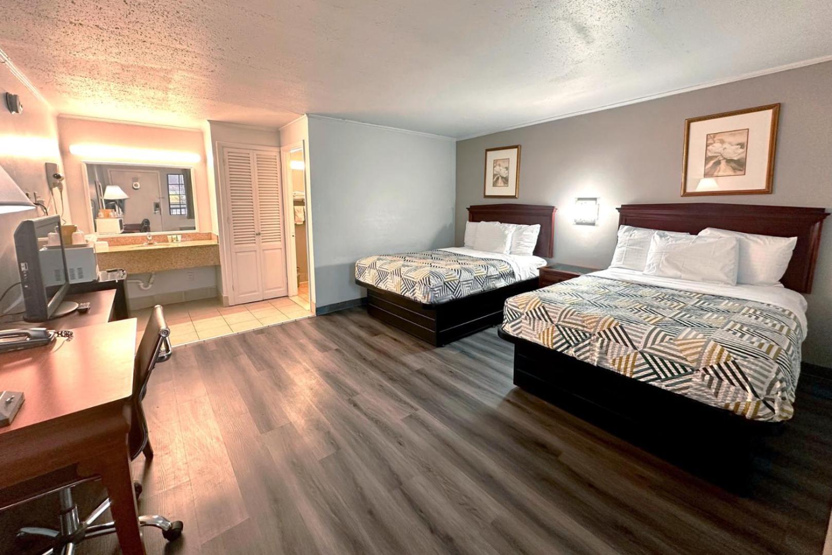 Standard Room Two Double Beds Smoking